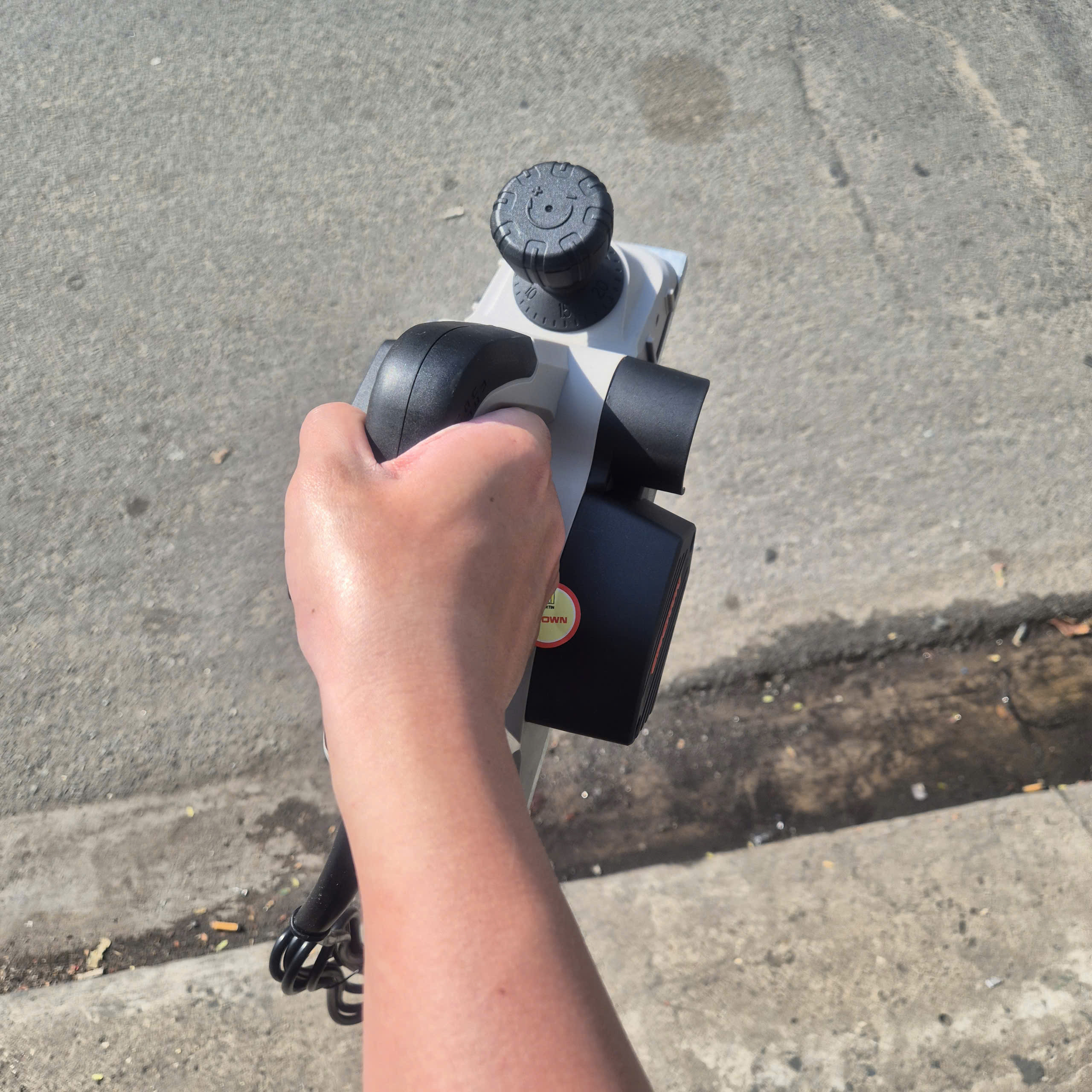 Máy bào Crown CT14019, cs 710W