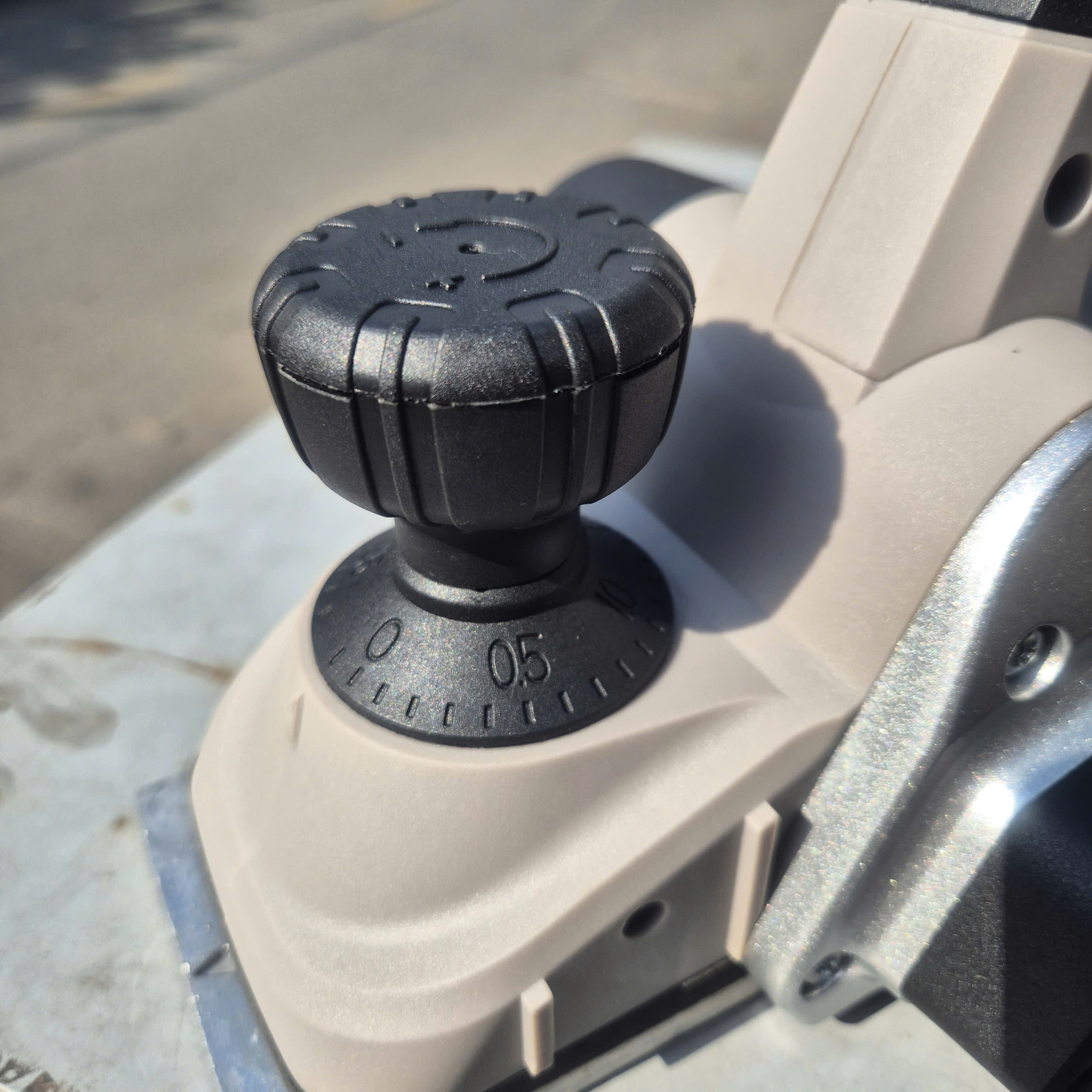 Máy bào Crown CT14019, cs 710W