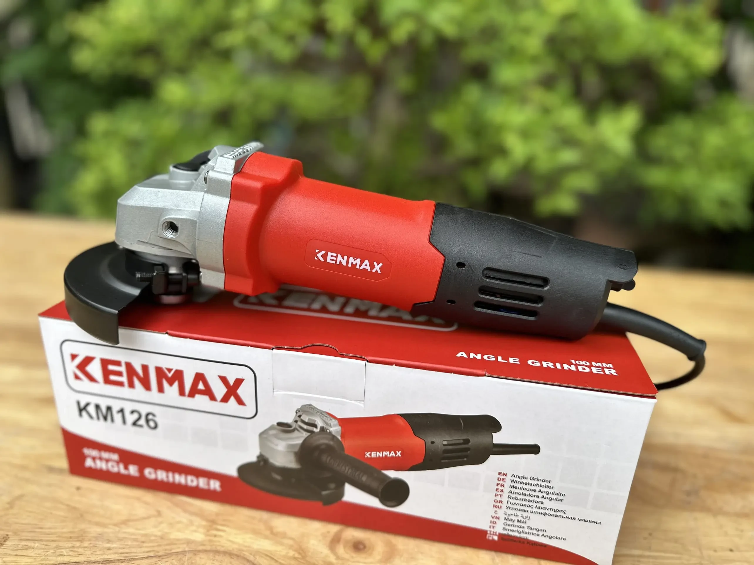 Máy mài 100mm kenmax KM126, Công tắc đuôi, cs 850W