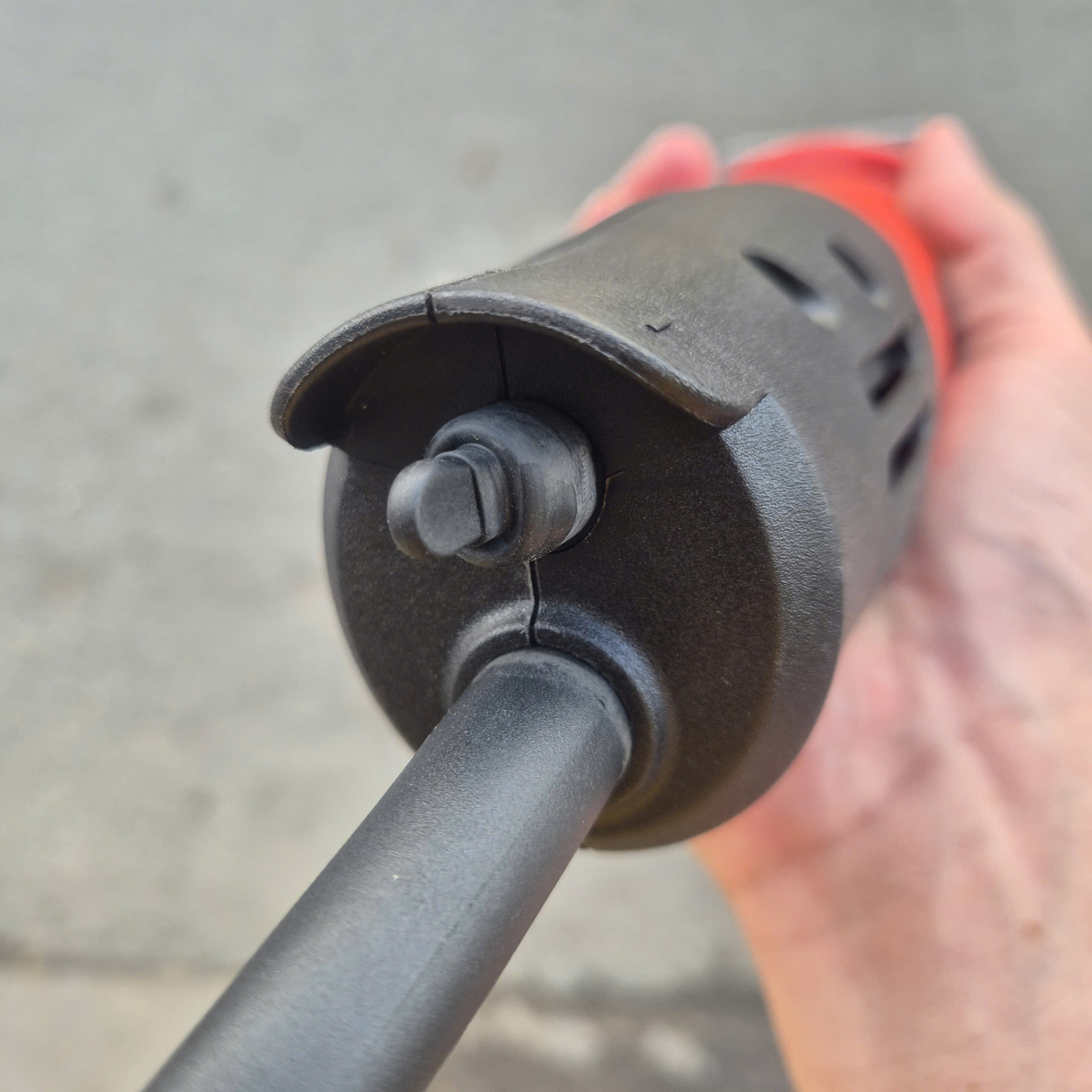 Máy mài 100mm KENMAX KM126 (Công tắc đuôi, CS 850W)