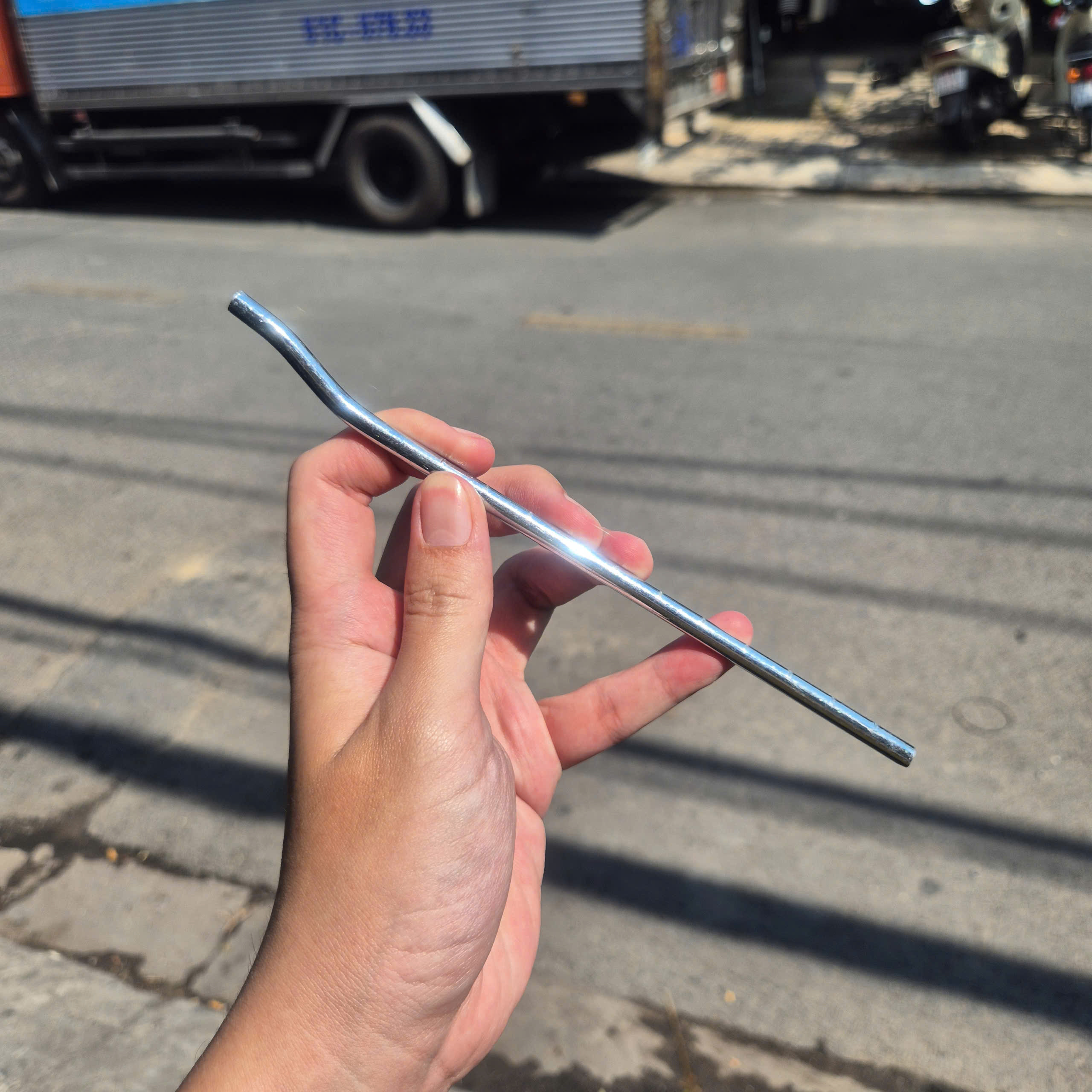 Máy khoan động lực 600W Crown CT10128