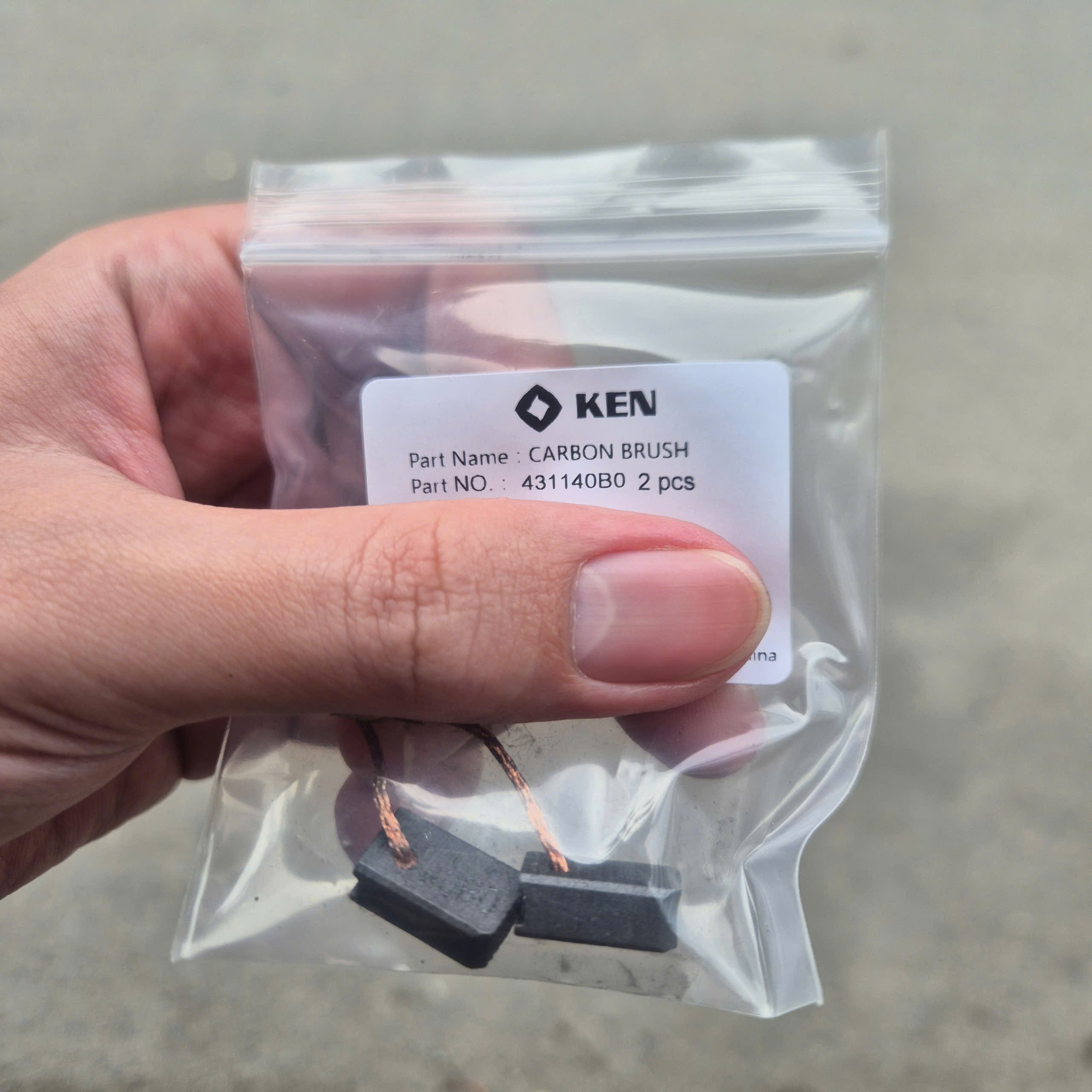 Máy mài góc KEN 9710 (710W), công tắc đuôi