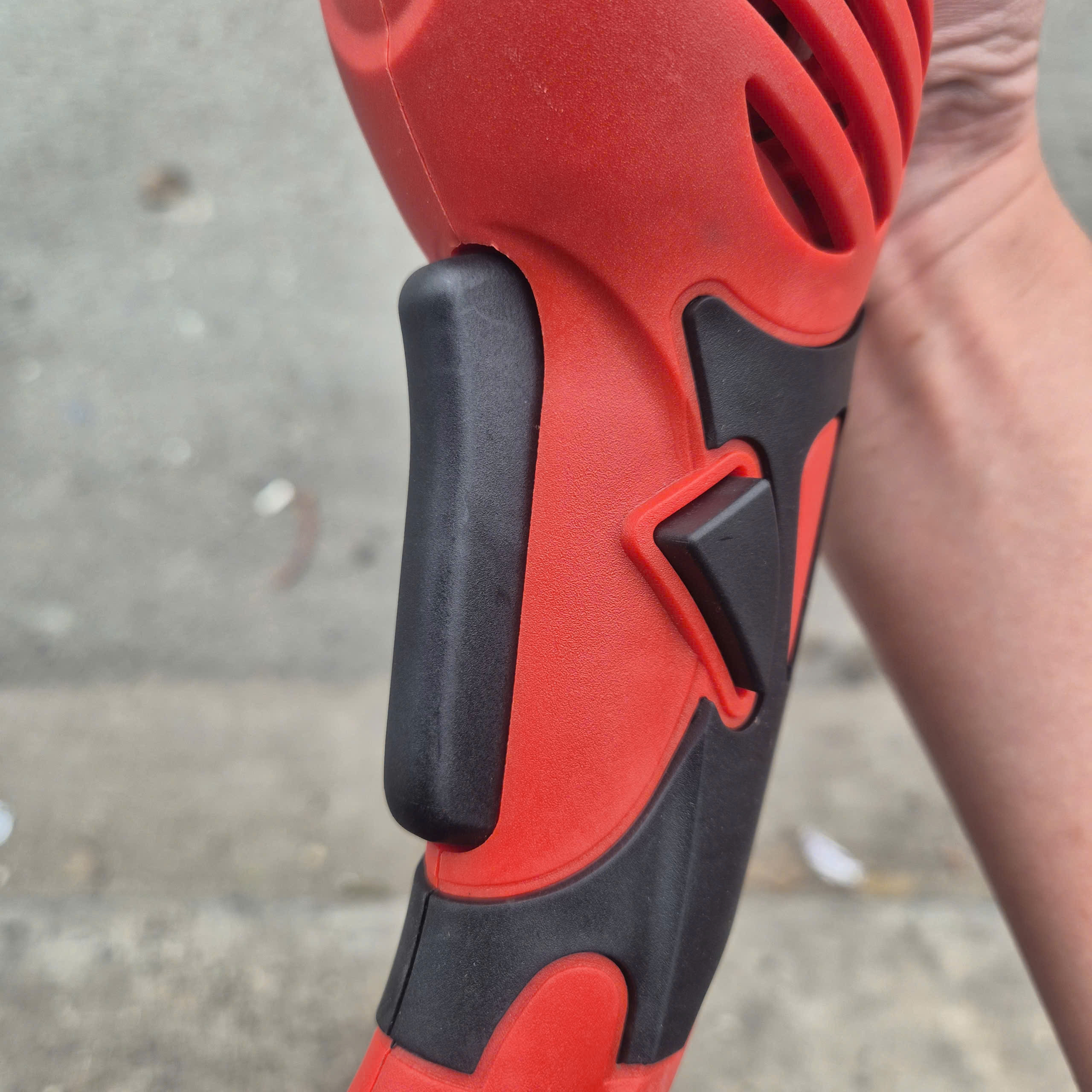 Máy mài góc KENMAX KM150 (CS 1550W, đĩa 150mm)