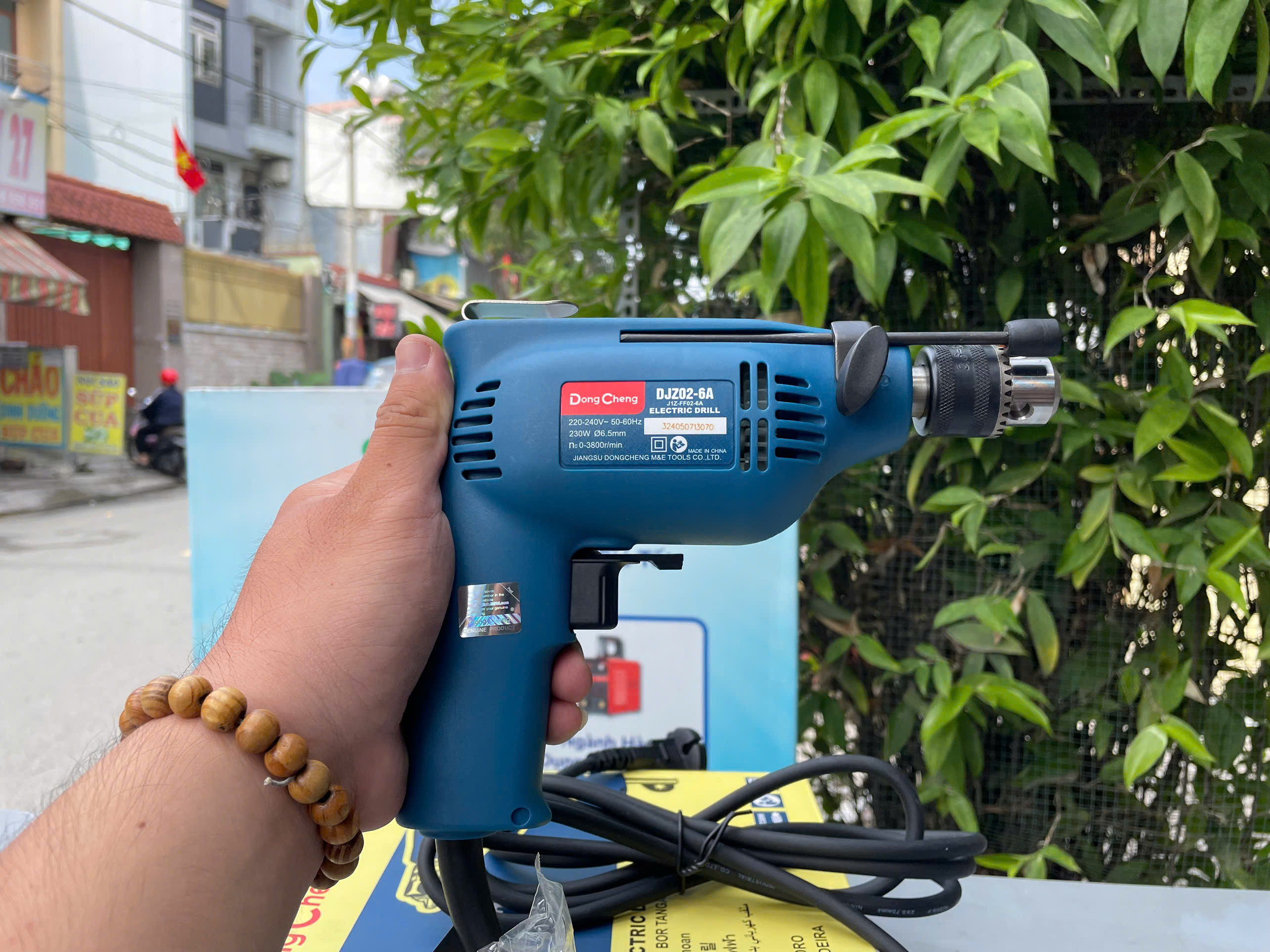 Máy khoan bắt vít DongChen DJZ02-6A