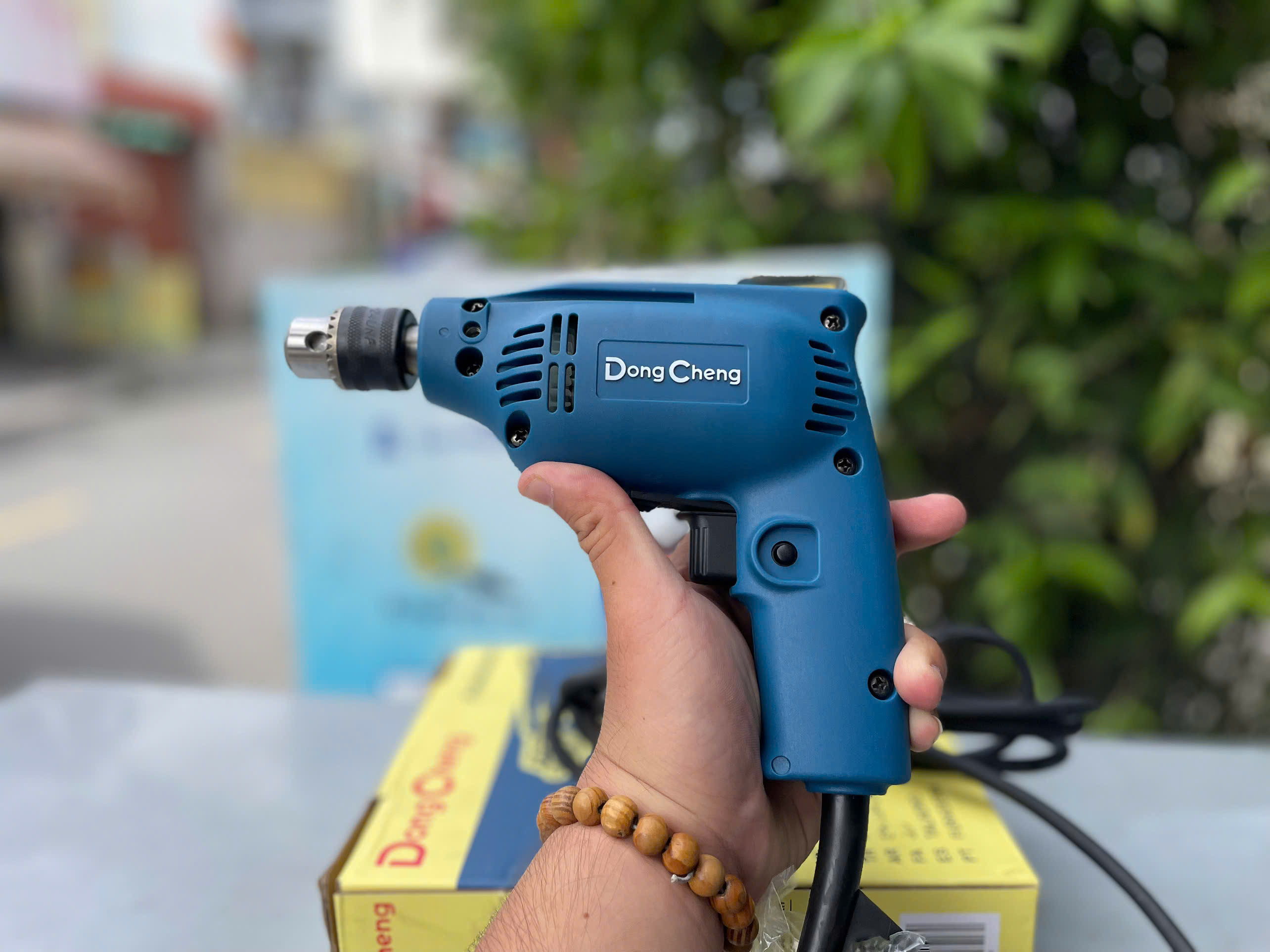 Máy khoan bắt vít DongChen DJZ02-6A