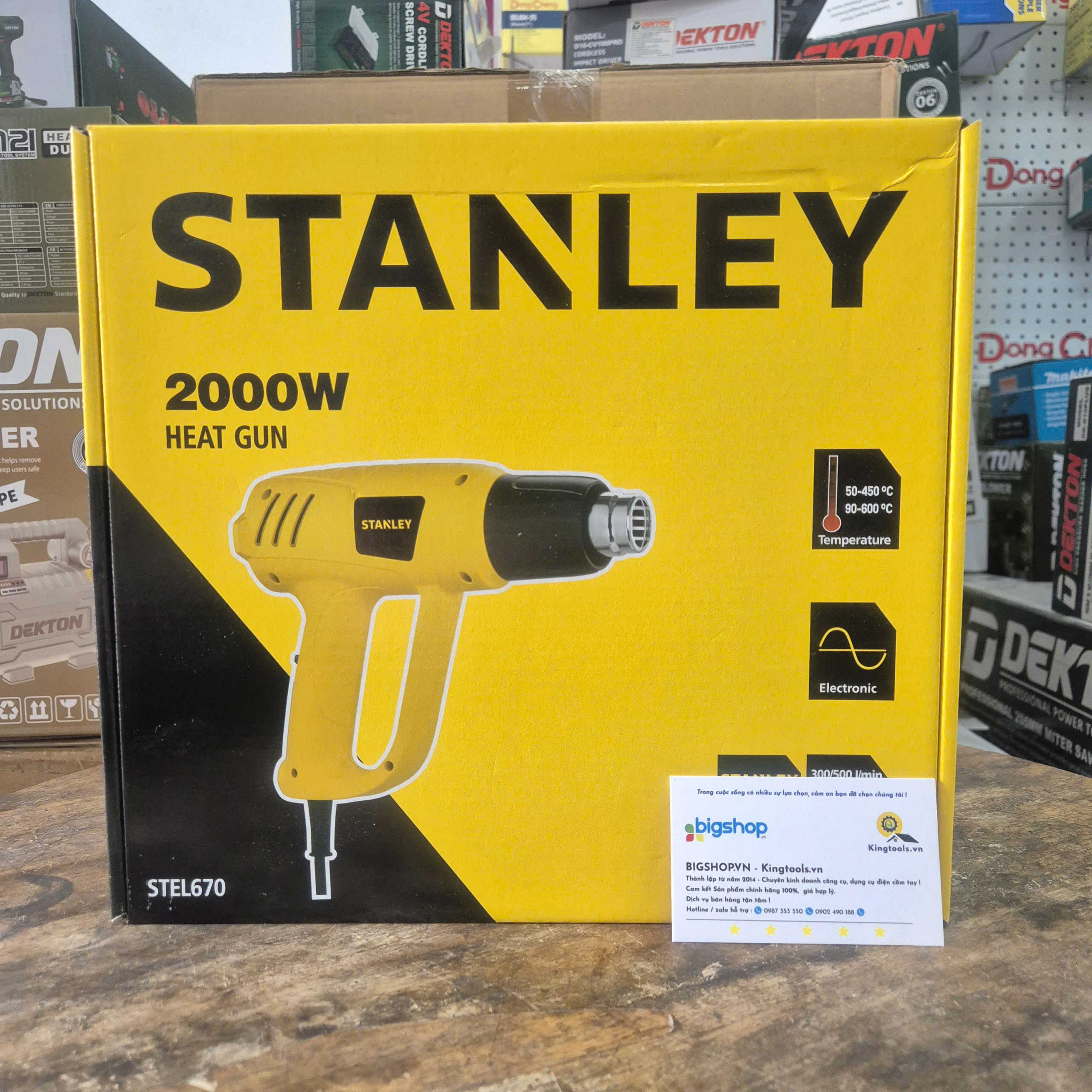 Máy thổi hơi nóng Stanley STEL 670, 2000W