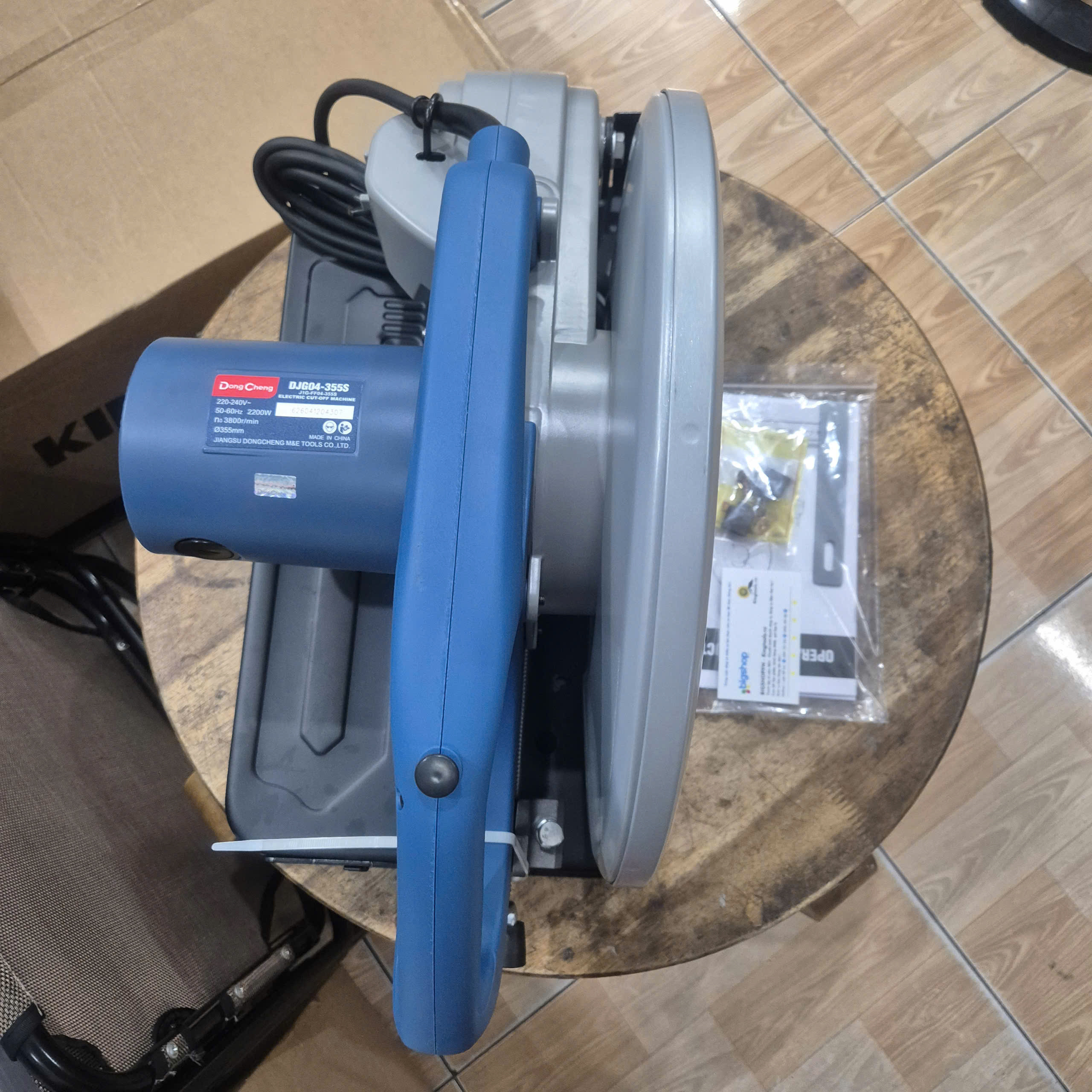 Máy cắt sắt DONGCHENG DJG04-355S (Công suất 2200W, lưỡi 355mm)