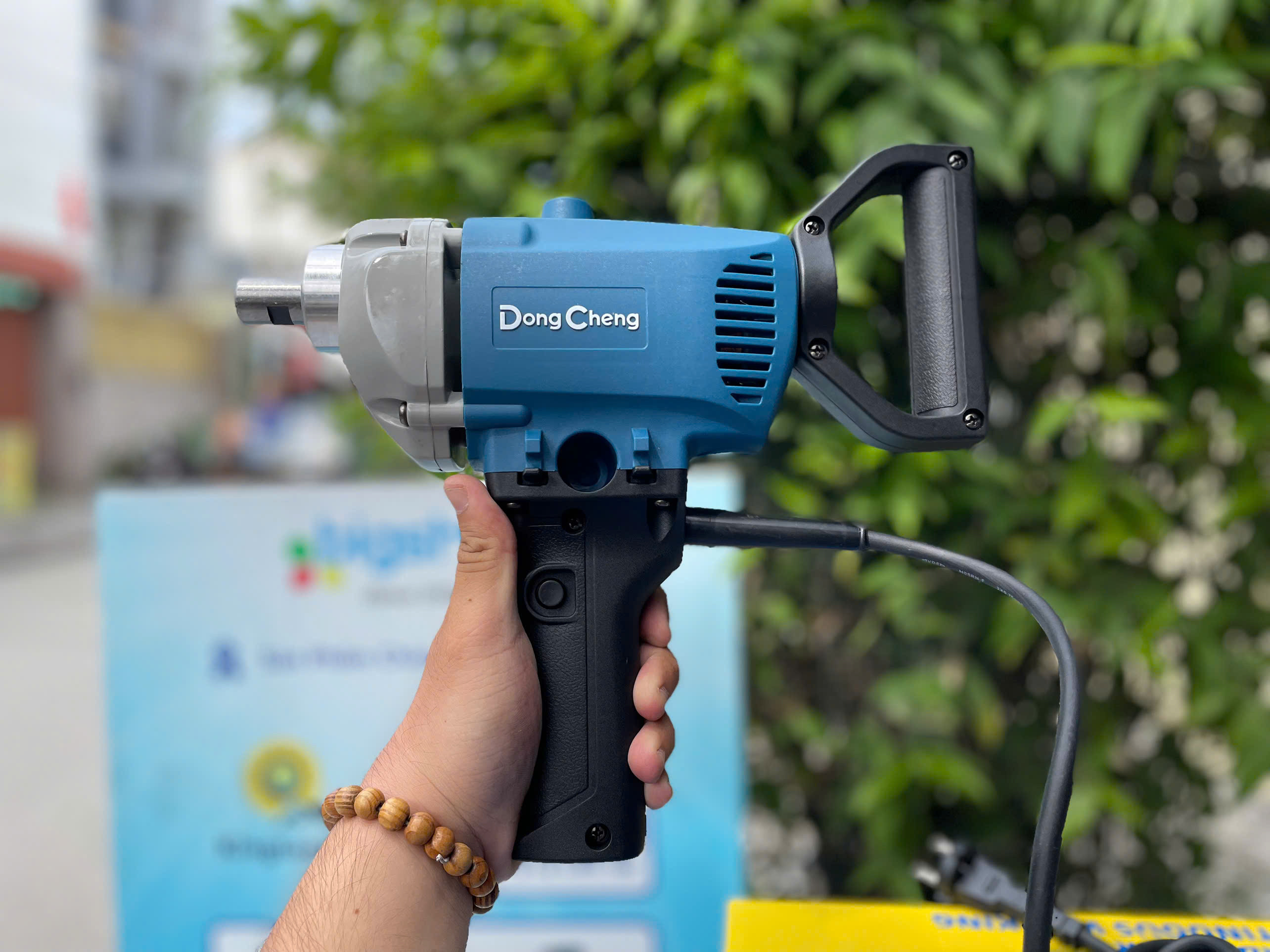 Máy khuấy sơn Dongcheng DQU160