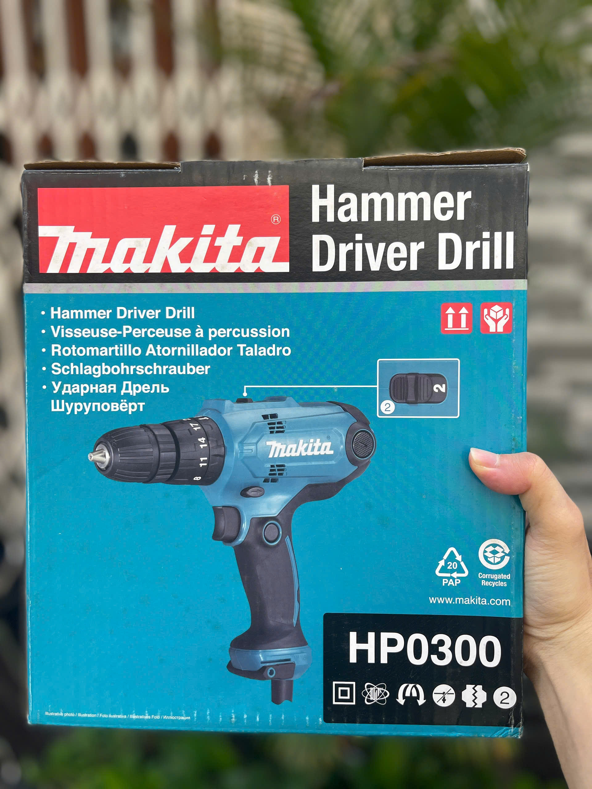 Máy khoan và vặn vít Makita HP0300