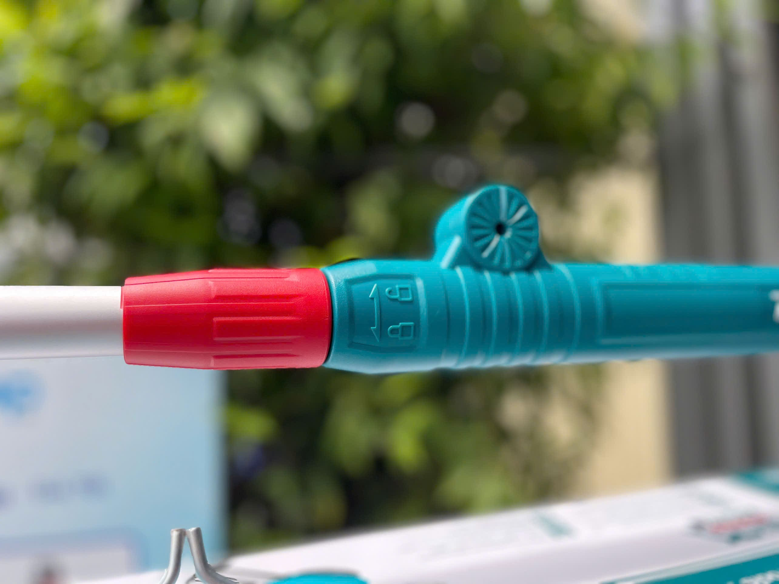 Máy cắt cỏ dùng pin Total TGTLI20018 - 20V (thân máy)