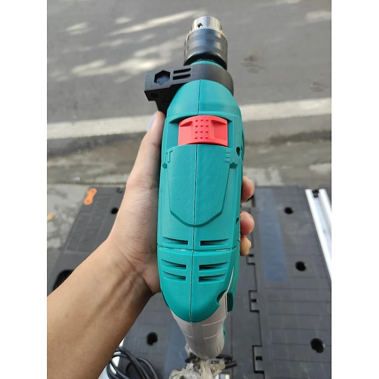 Máy khoan búa Total TG1081316E, 810W giá rẻ 