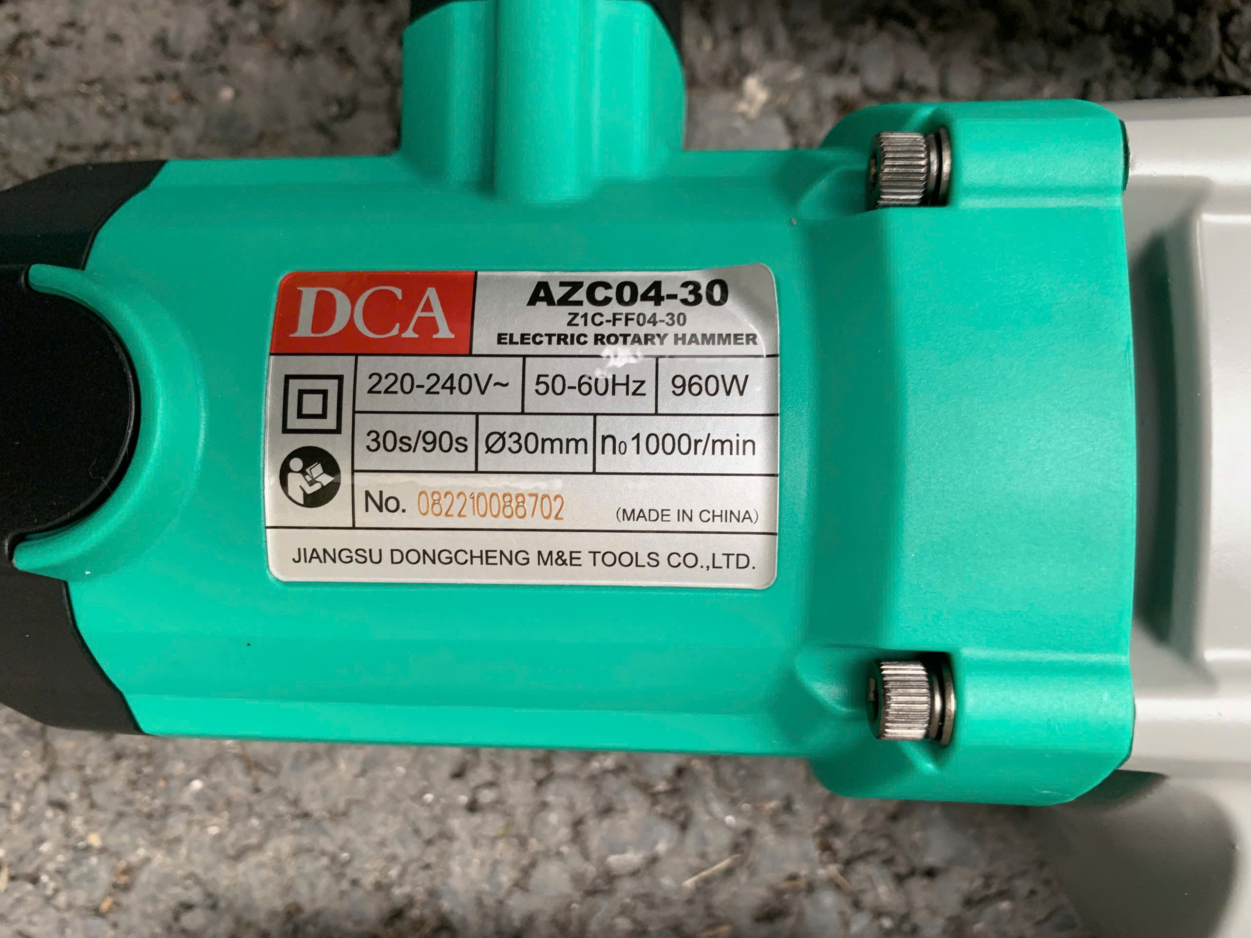Máy khoan đục bê tông DCA AZC04-30, cs 960W