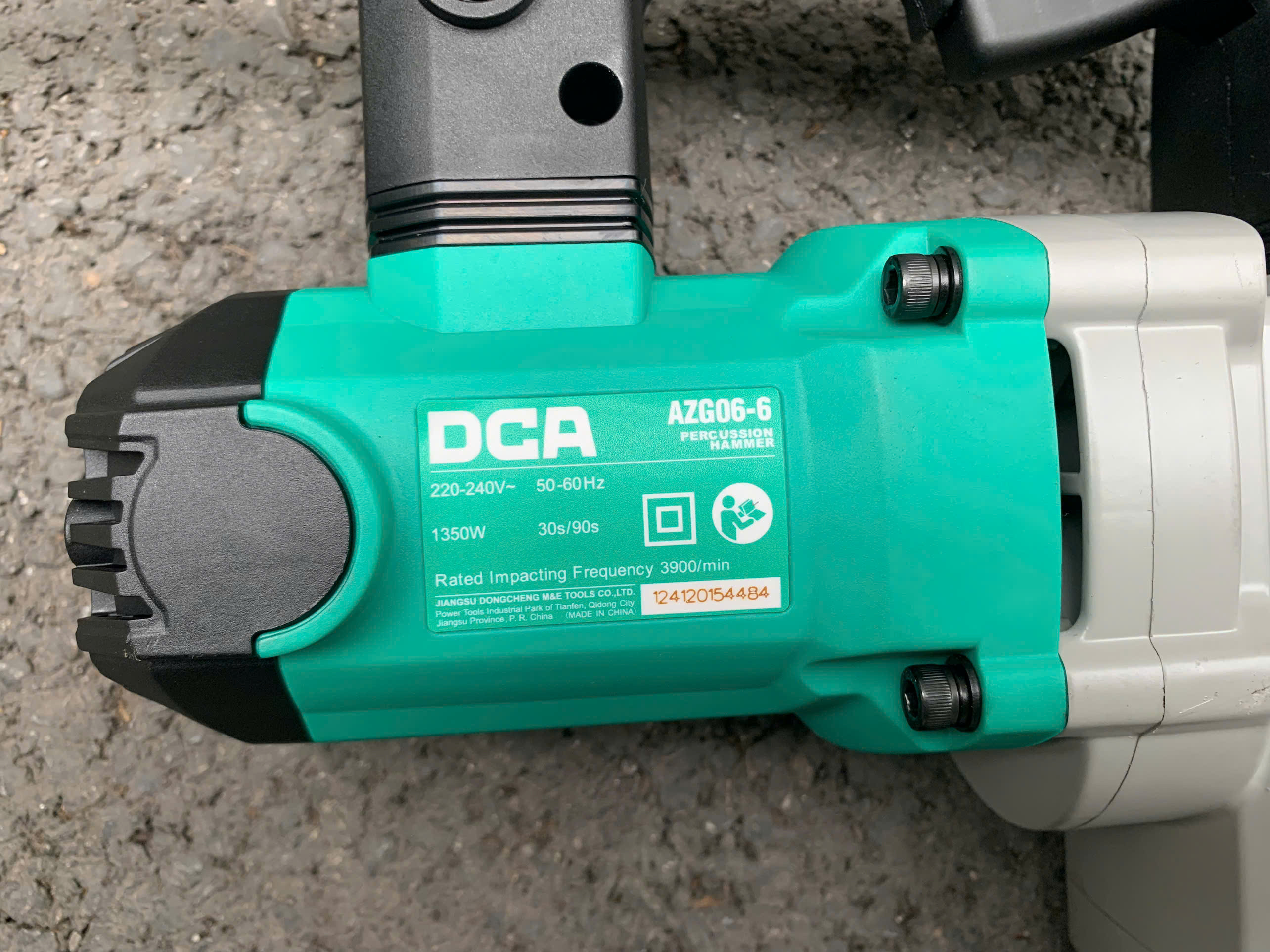 Máy đục bê tông DCA AZG06-6
