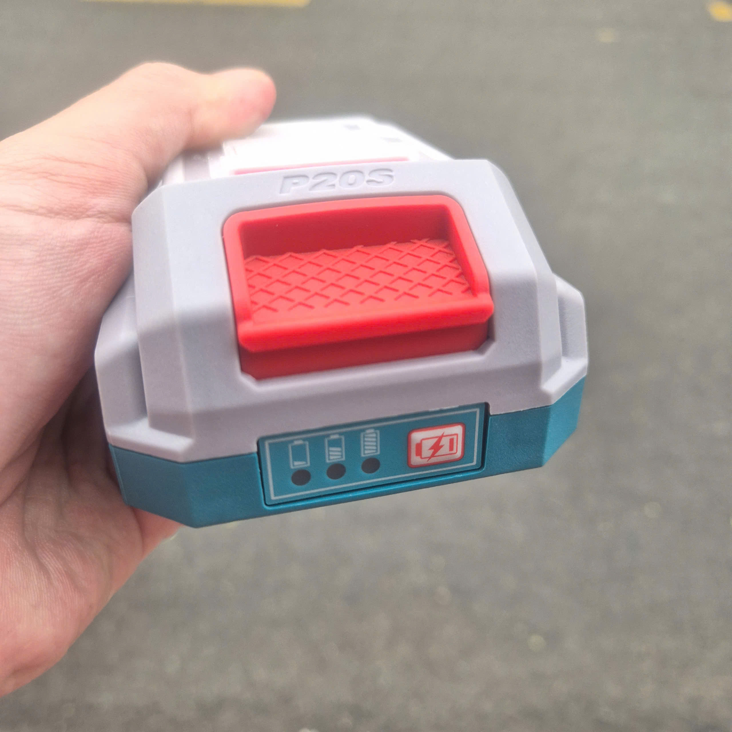 Pin Lithium-Ion P20S TOTAL TFBLI20011 20V/2Ah