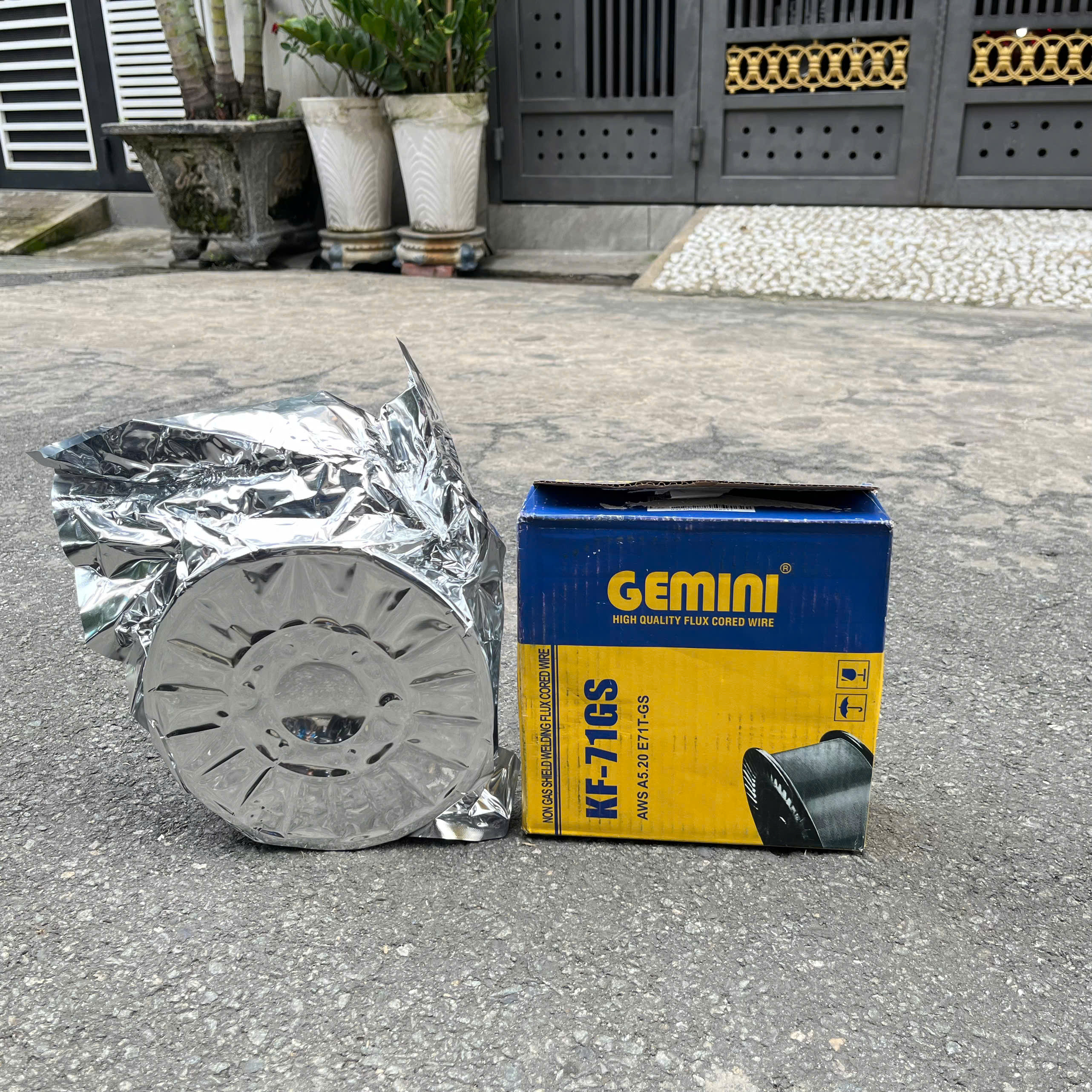 Cuộn dây hàn lõi thuốc ( không dùng khí ) Gemini KF71T GS 5kg (4 size) Kim Tín