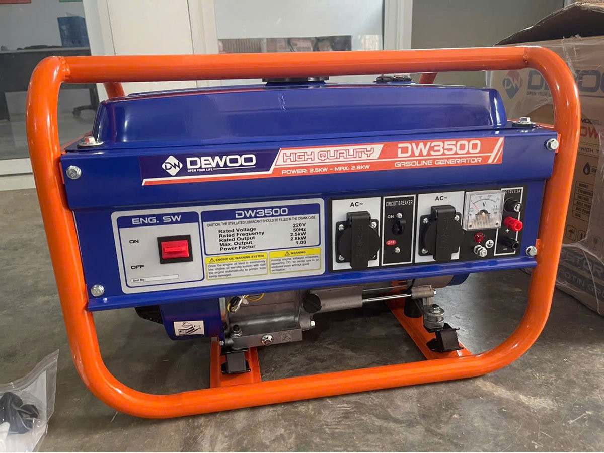 Máy phát điện chạy xăng 2.2KW Dewoo DW3500
