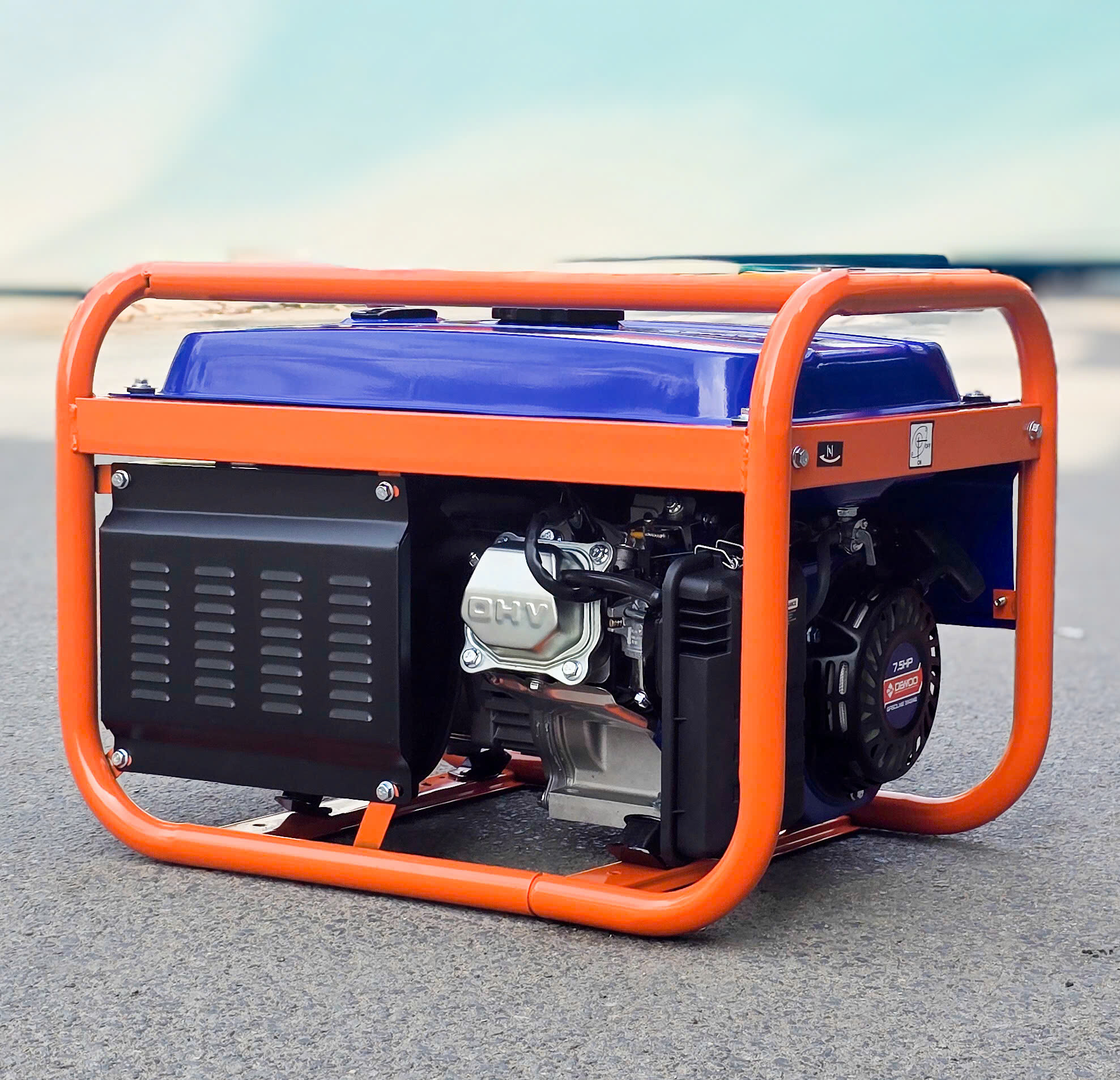 Máy phát điện chạy xăng 2.2KW Dewoo DW3500