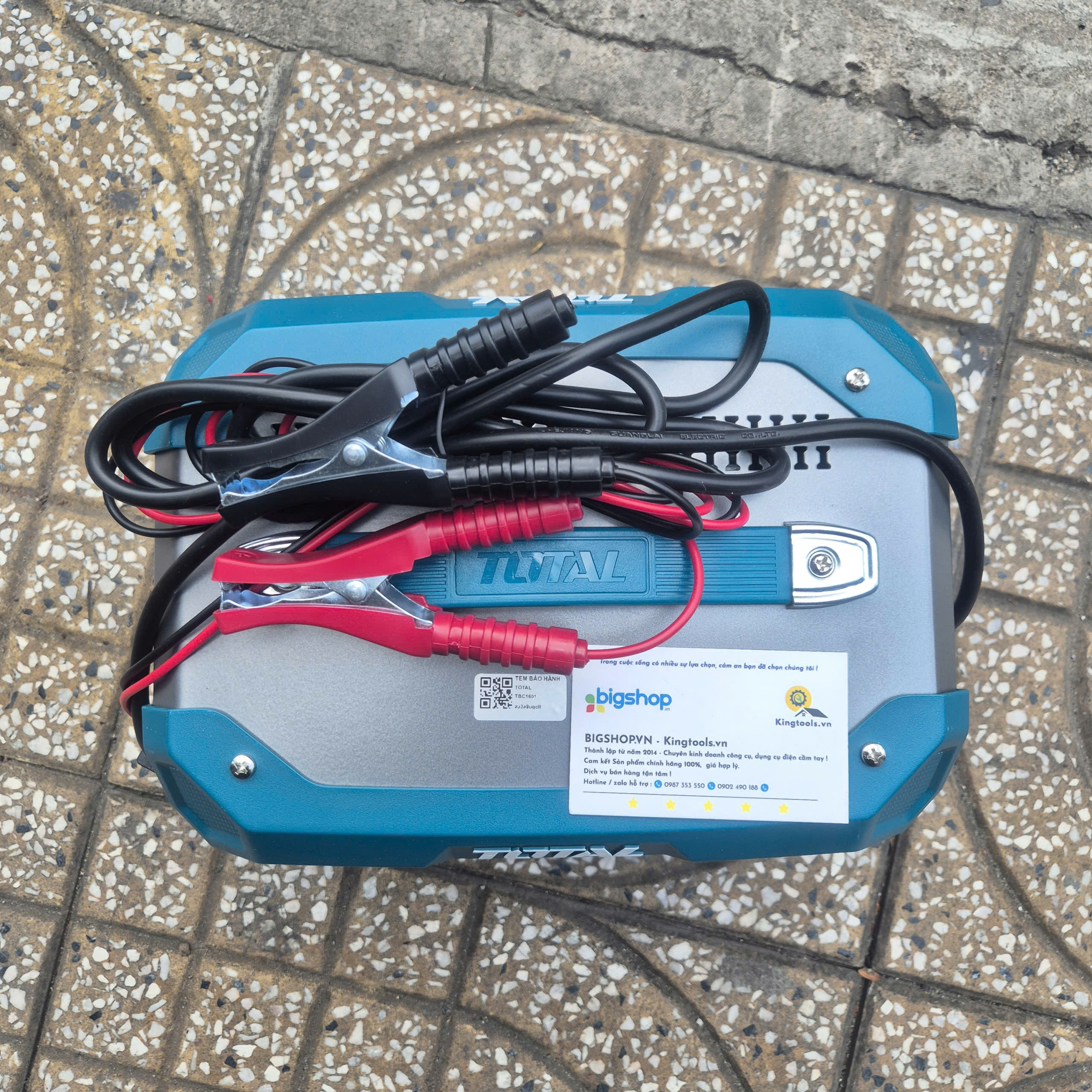 Máy sạc bình điện ắc quy TOTAL TBC1601