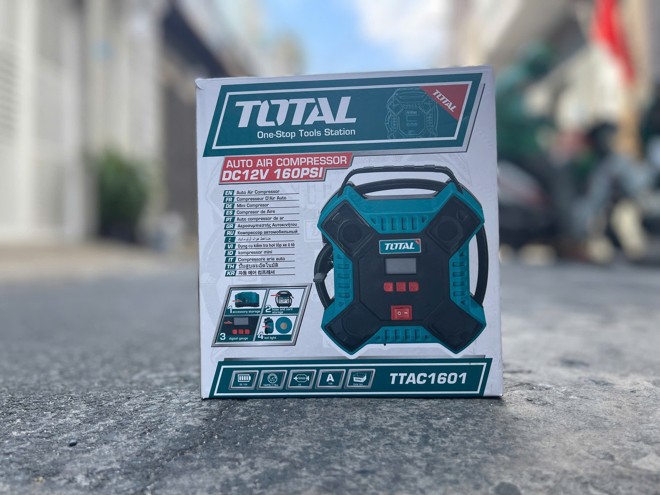 Máy bơm hơi ô tô Total TTAC1601, dùng nguồn 12V 