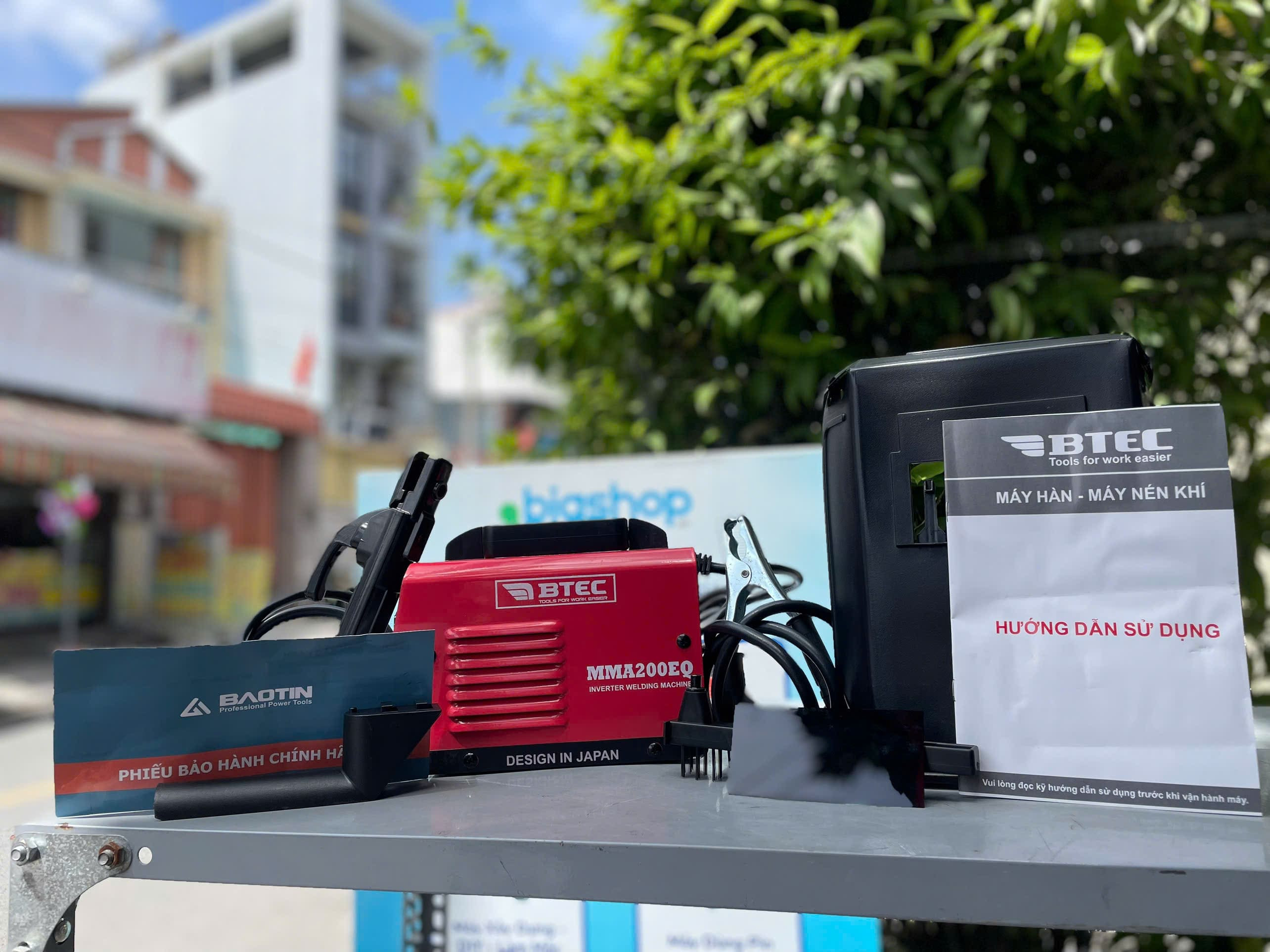 Máy hàn Inverter BTEC MMA200EQ, chuyên hàn que 2.5ly