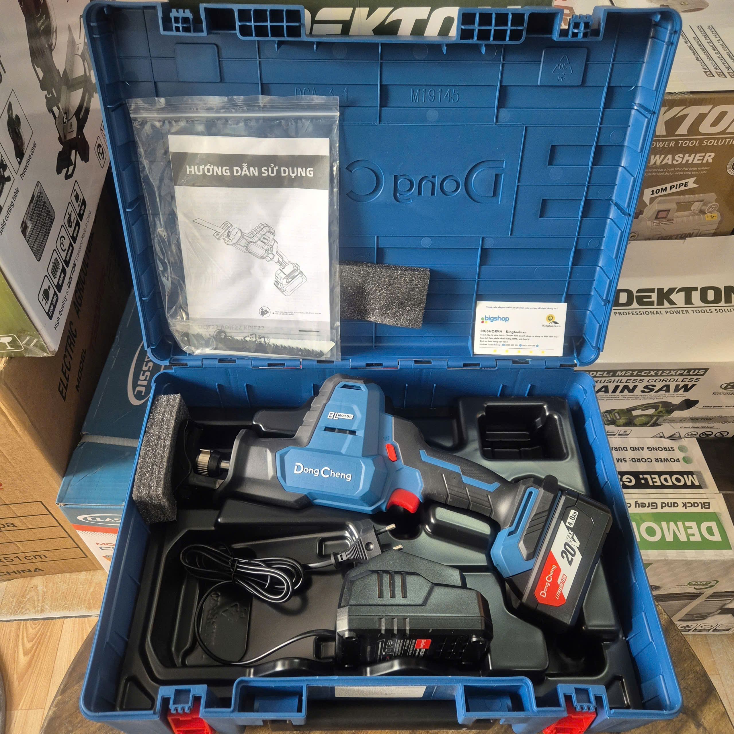 Máy cưa kiếm dùng pin 20V Dongcheng DCJF22 