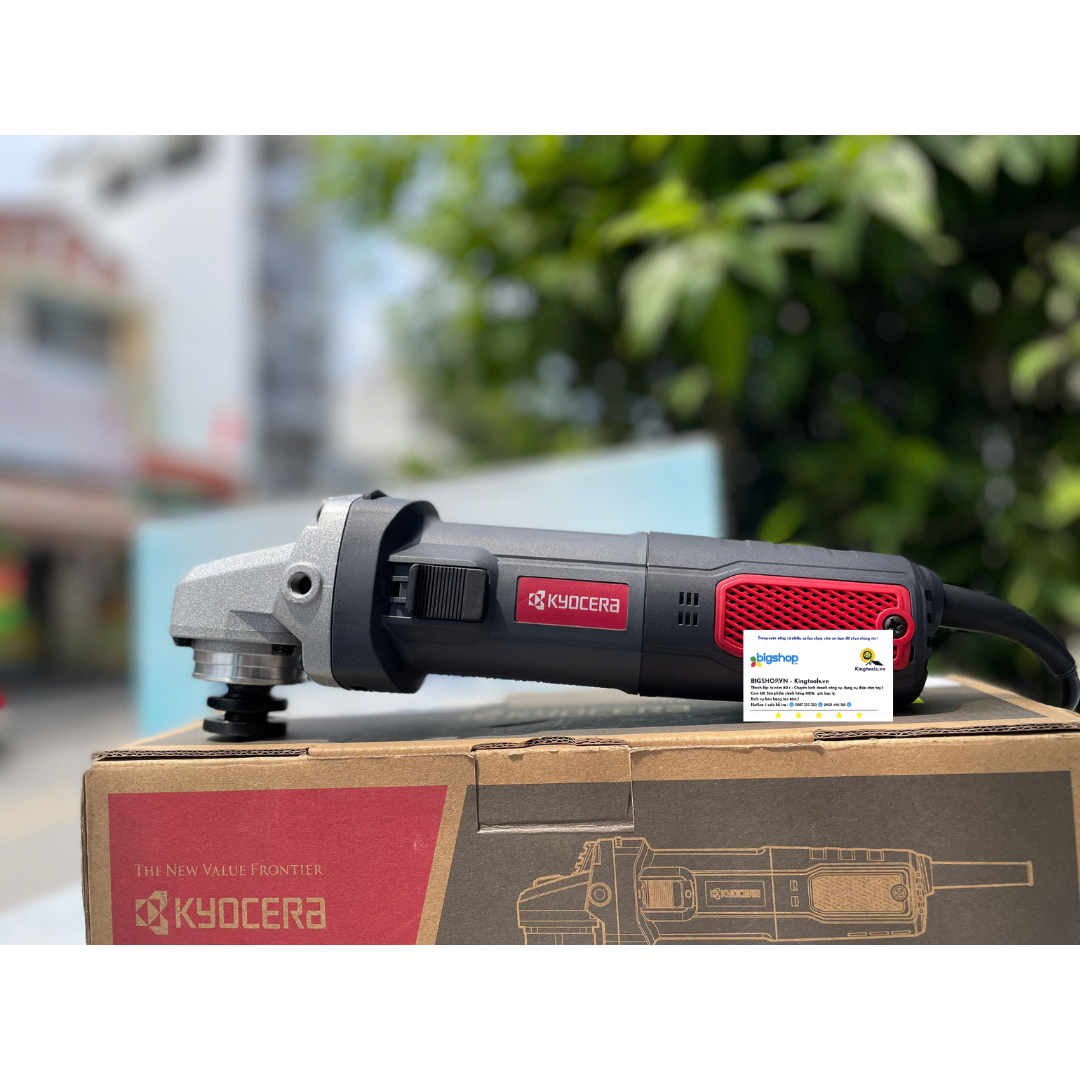 Máy mài góc cầm tay 900W KYOCERA AG1000