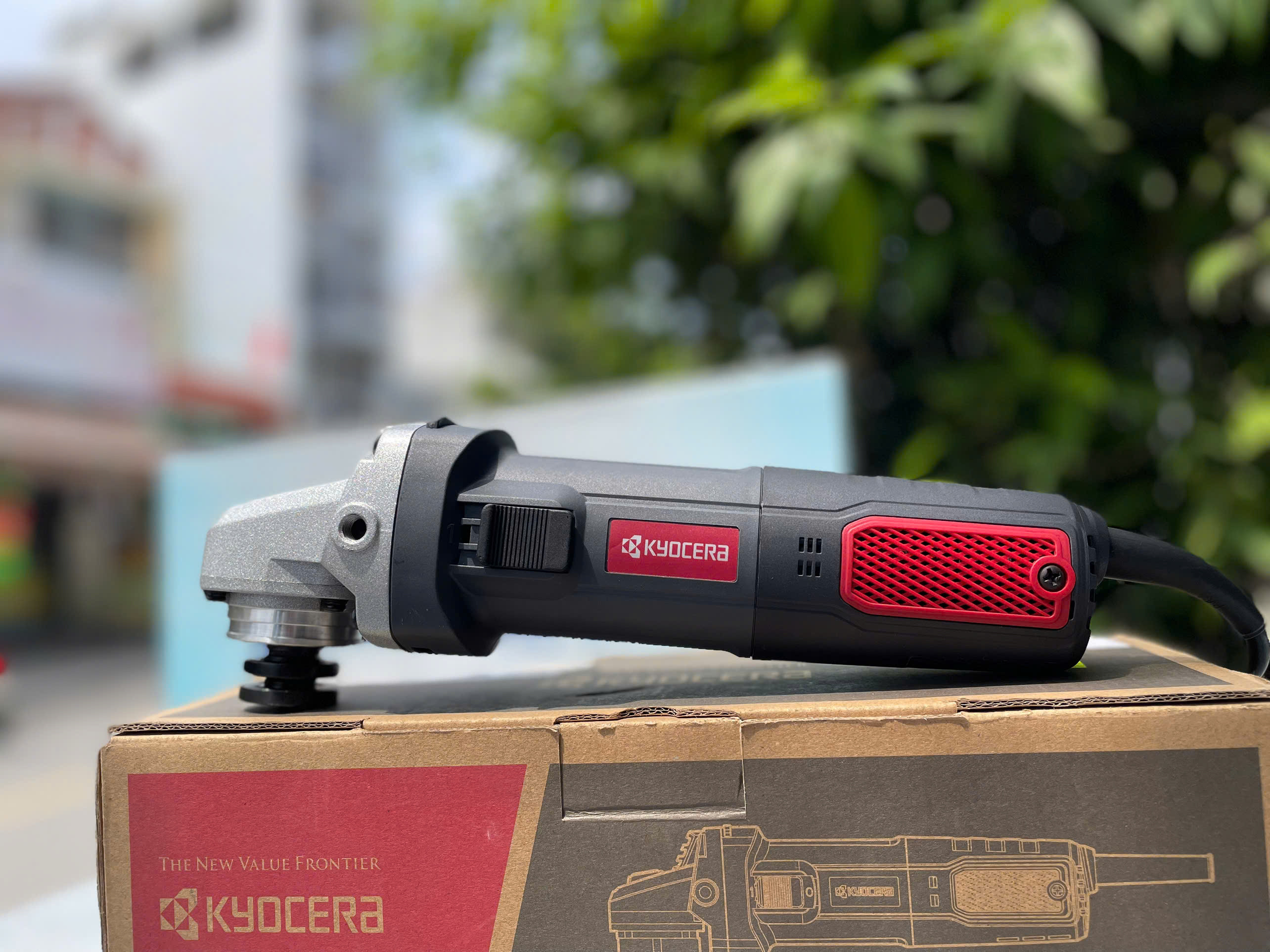 Máy mài góc Kyocera AG1000 900W