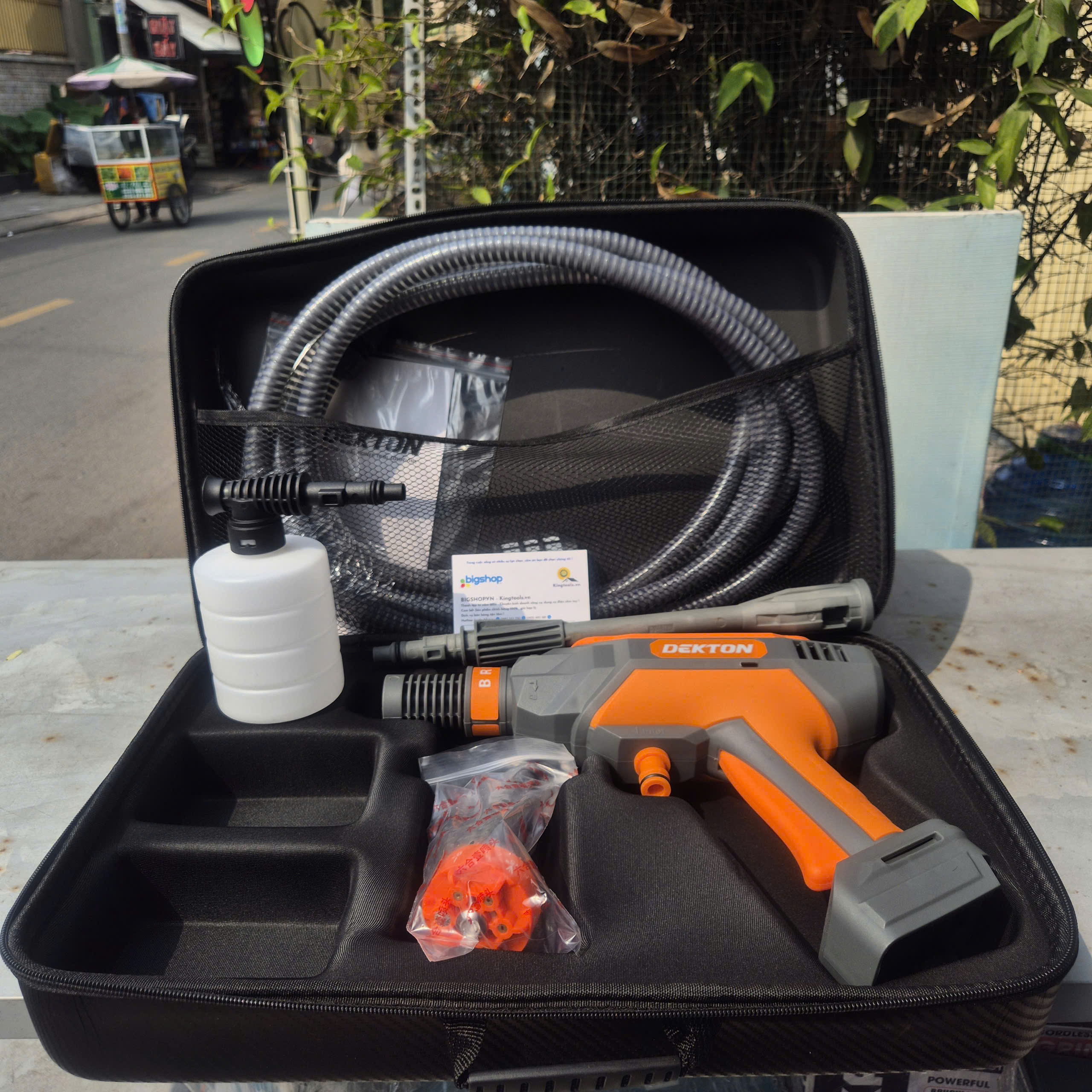 Máy rửa xe pin DEKTON M21-SRX1401PLUS  ( thân máy )