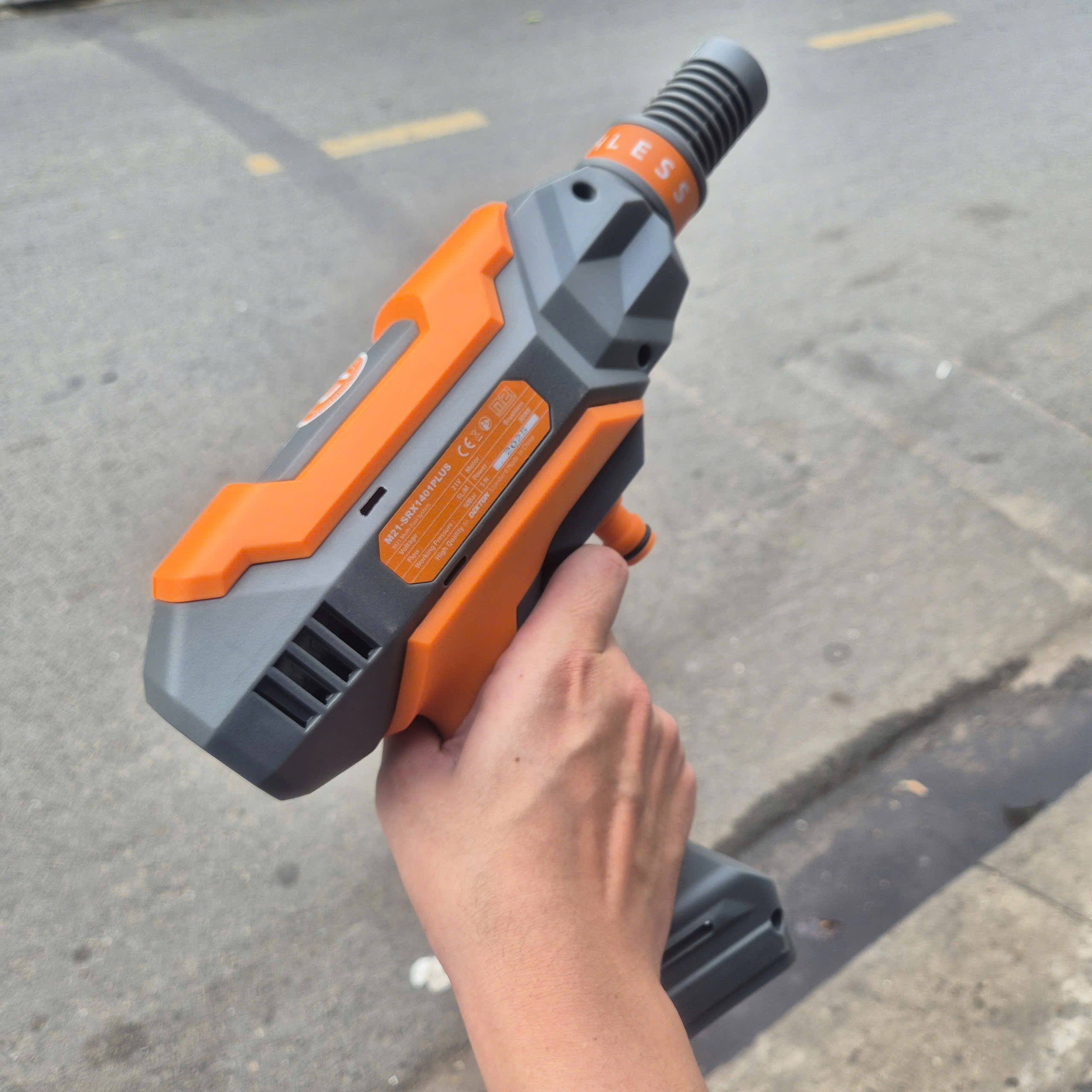 Máy rửa xe pin DEKTON M21-SRX1401PLUS  ( thân máy )