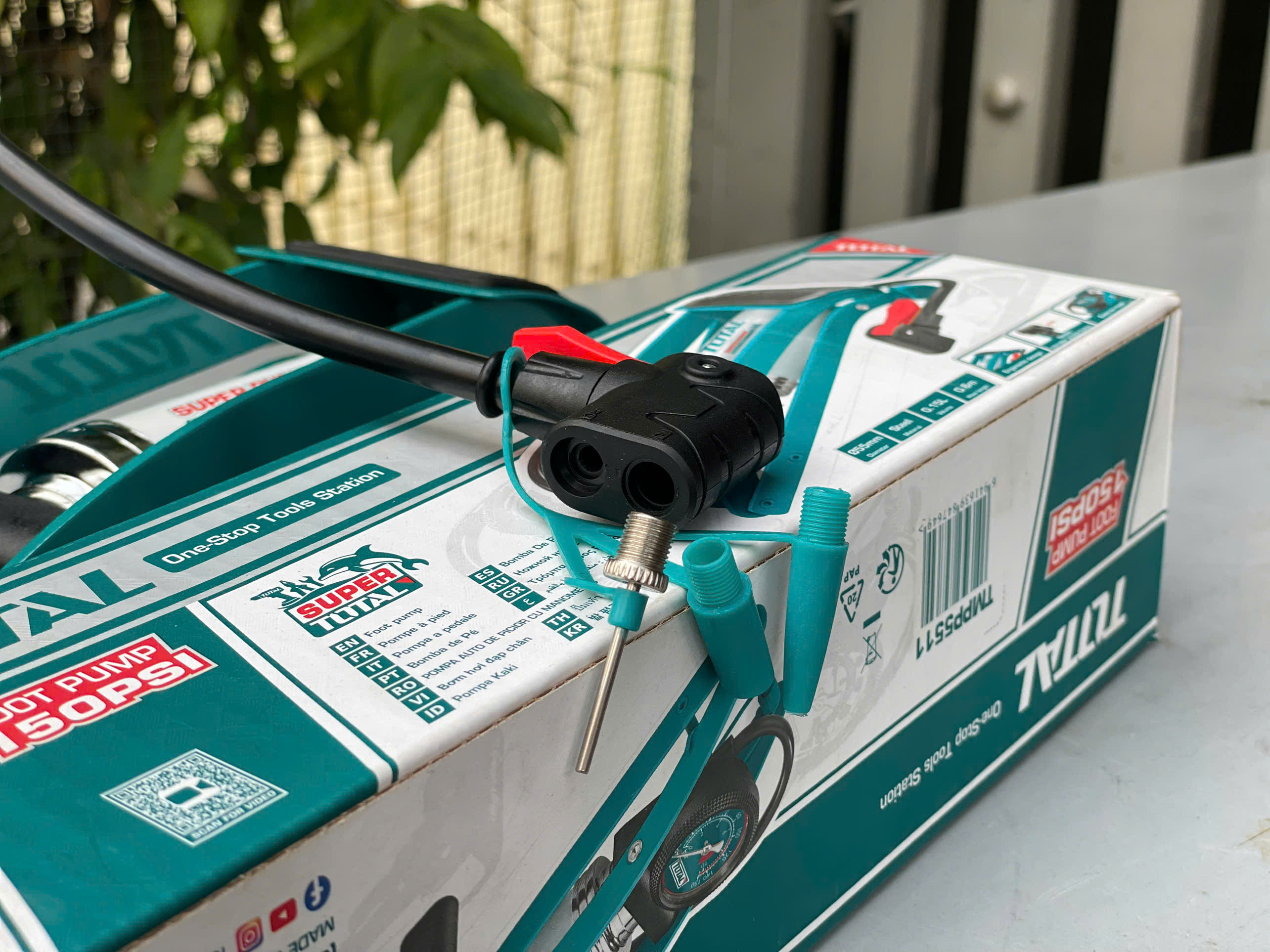 Bơm hơi đạp chân Total TMPP5511, 120 PSI