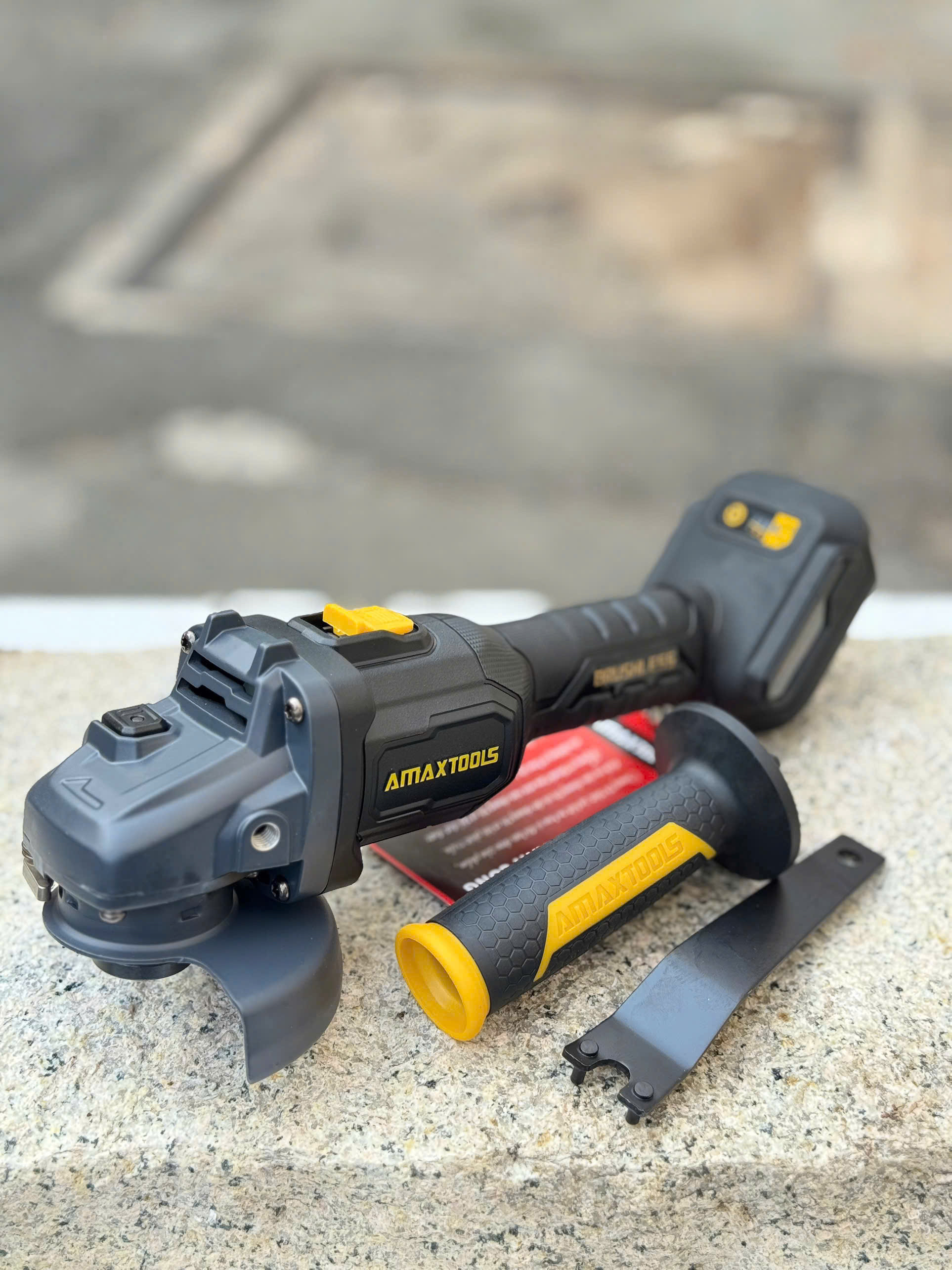 Máy mài góc pin 21V AMAXTOOLS AM100SM, động cơ không chổi than