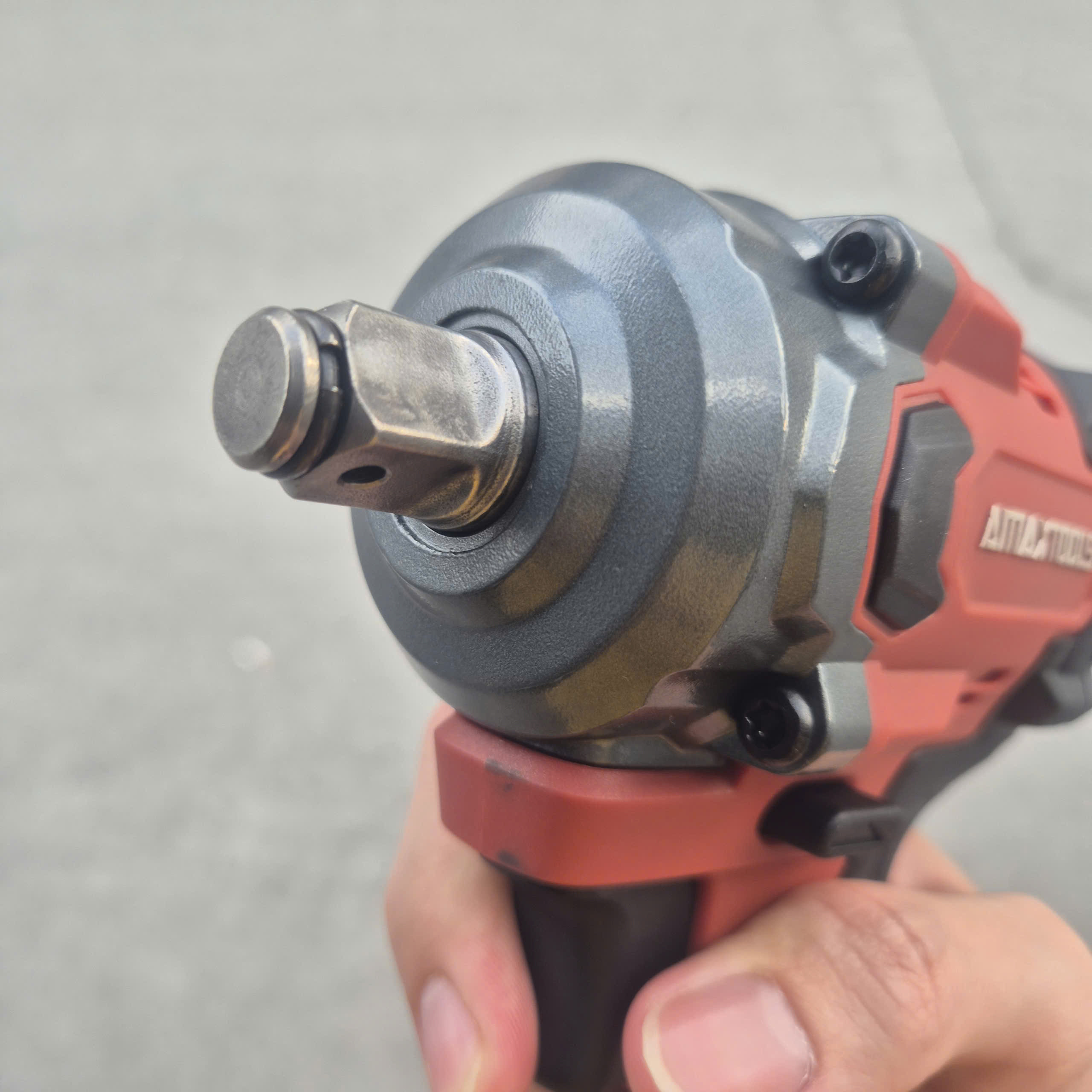 Máy vặn bu lông dùng pin 21V AMAXTOOLS ABL40012SM (Lực siết 400Nm)