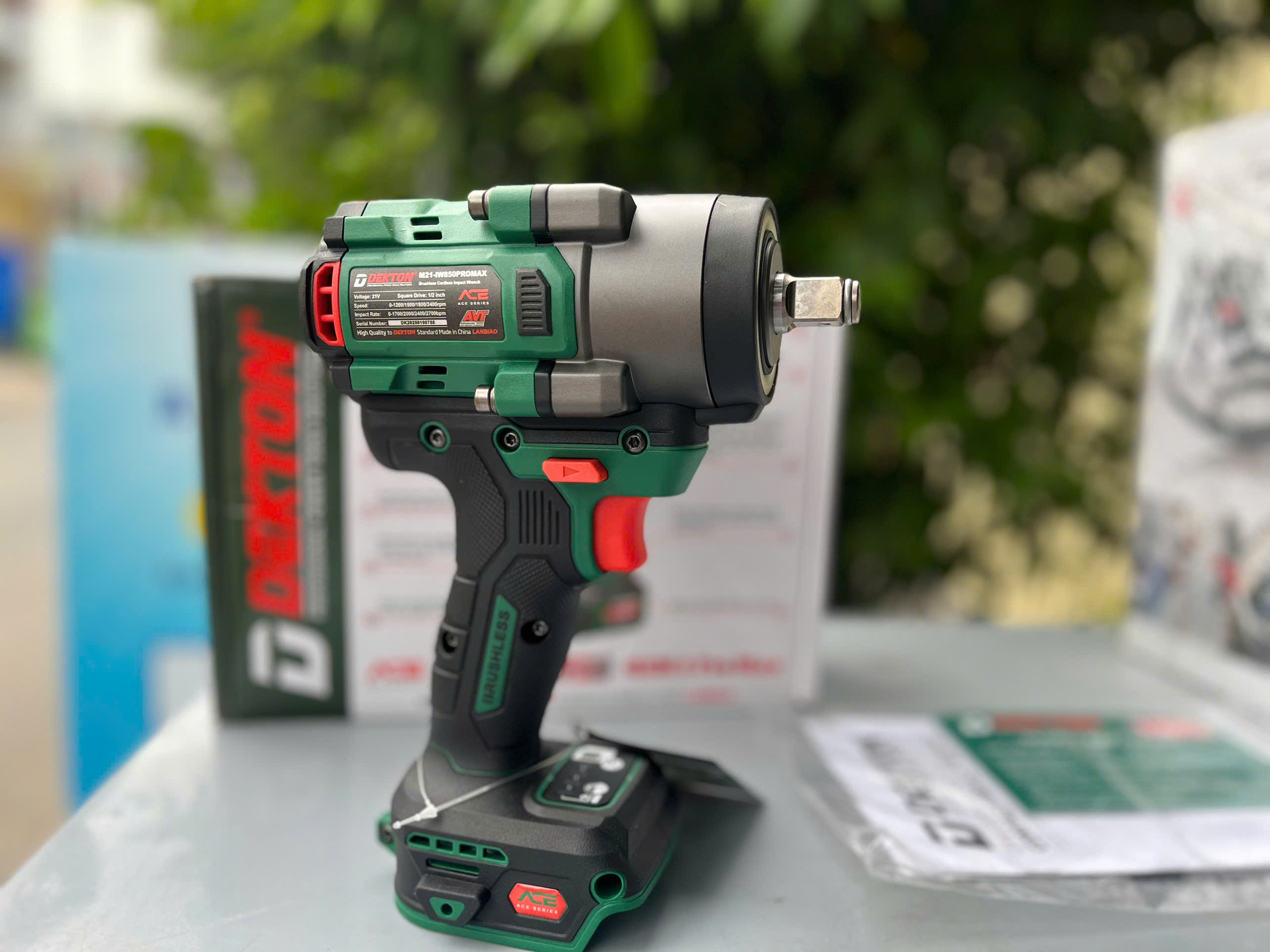   Thân máy khoan bu lông dùng pin 21V Dekton M21-IW850PROMAX