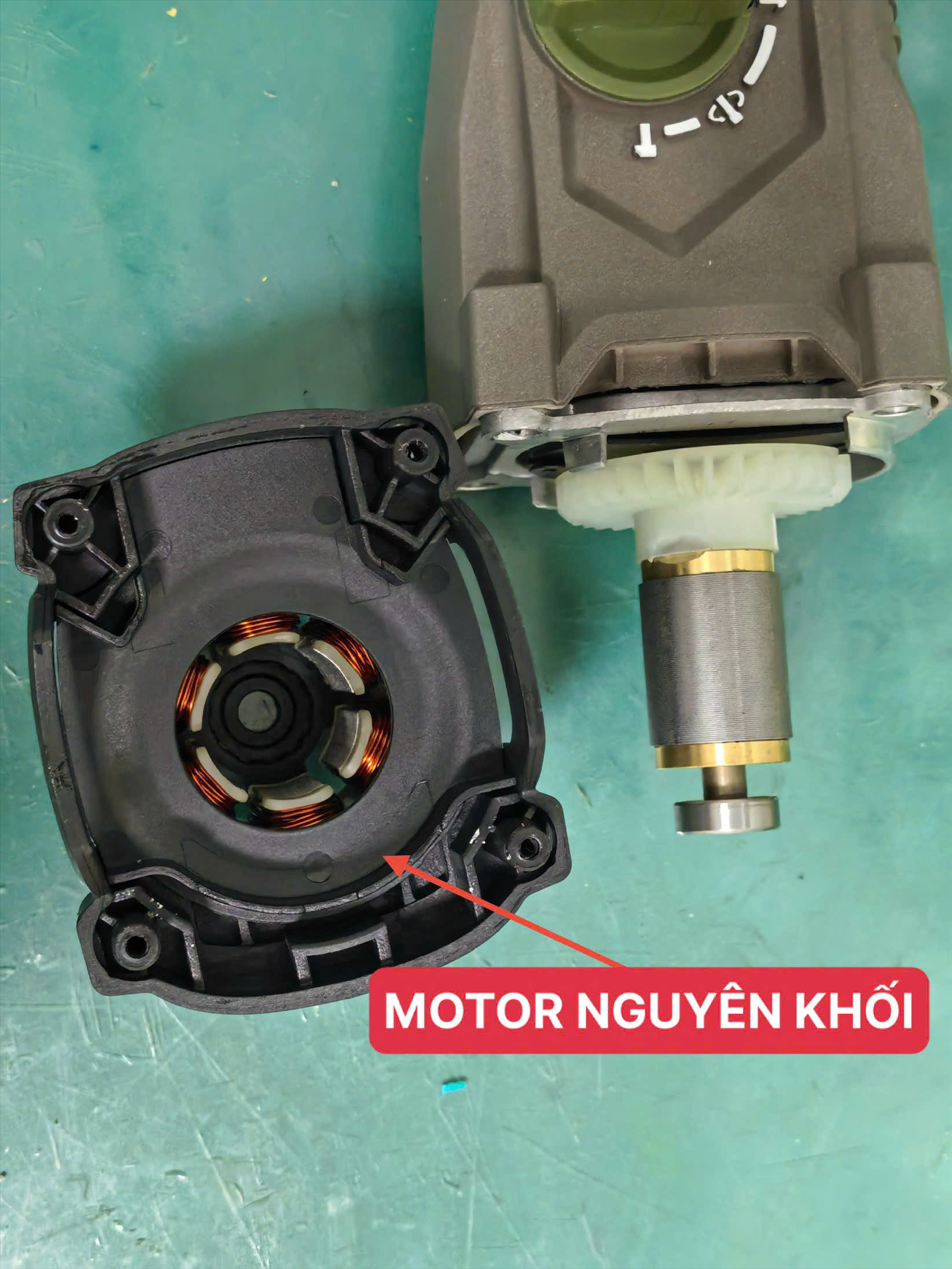 Máy khoan bê tông 3 chức năng sử dụng pin DEKTON M21-RH2603XC