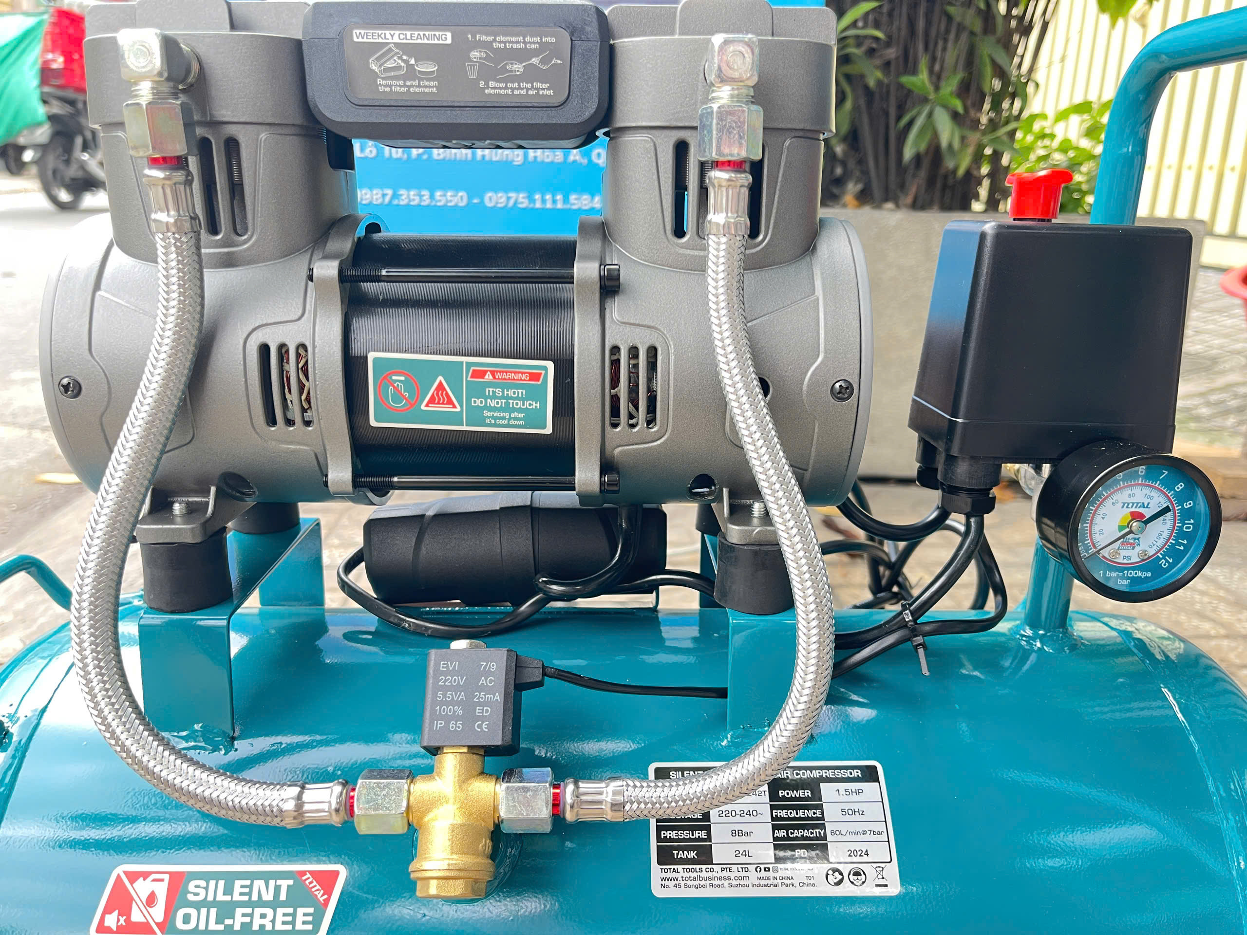 Máy nén khí không dầu Total TCS1110242T, 24L, CS 1100W