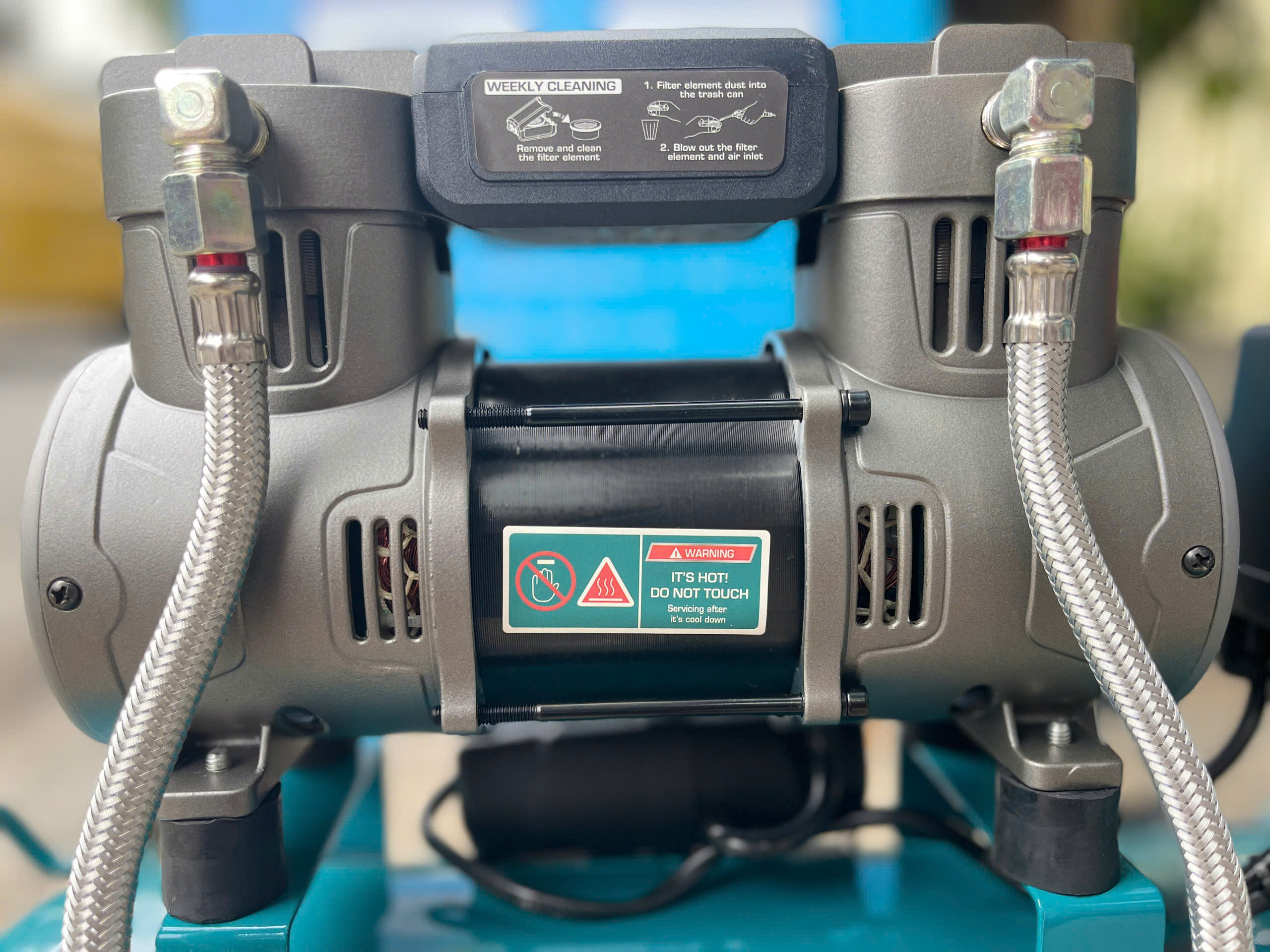 Máy nén khí không dầu Total TCS1110242T, 24L, CS 1100W