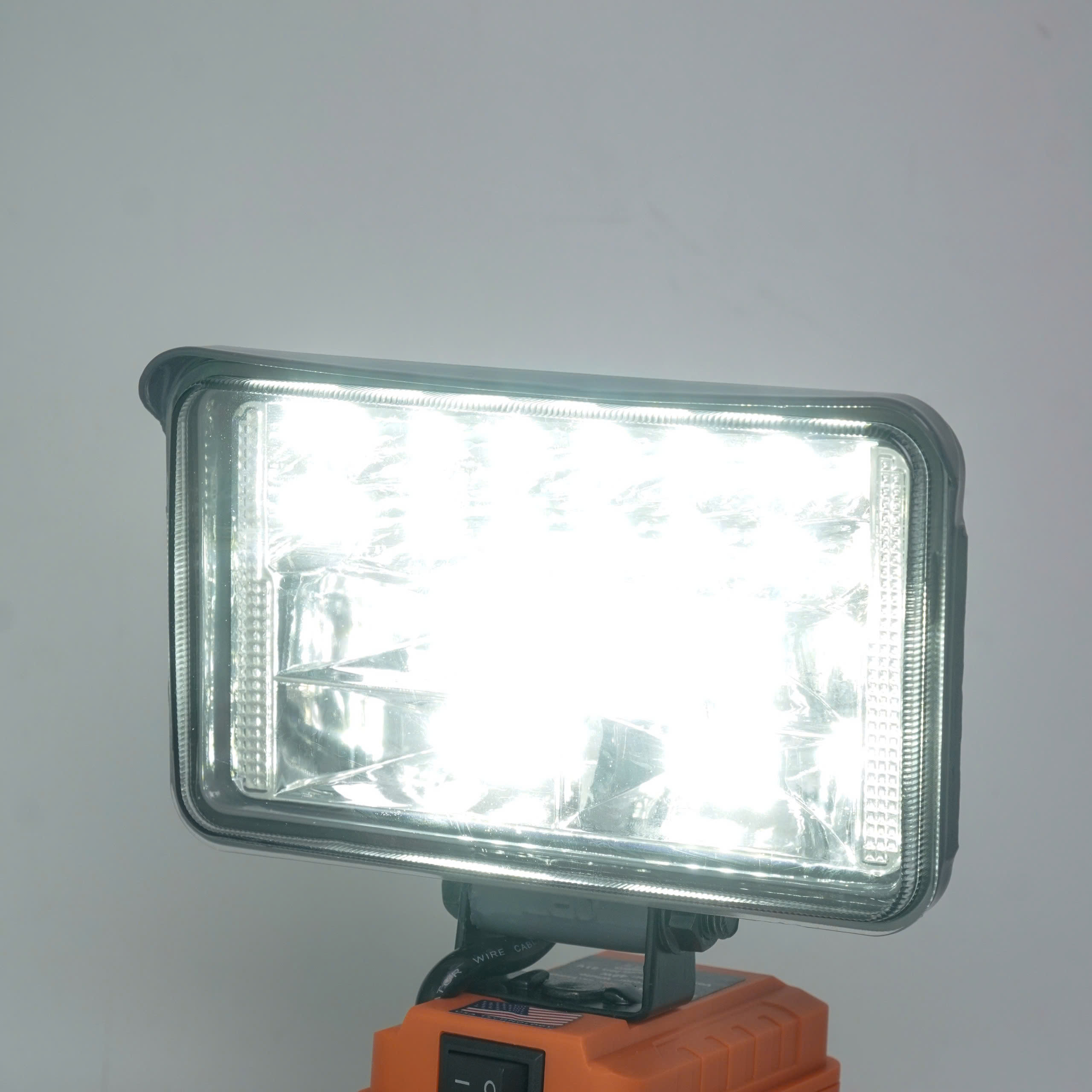 Thân đèn 30led-48W Hukan HK-LB4IN48