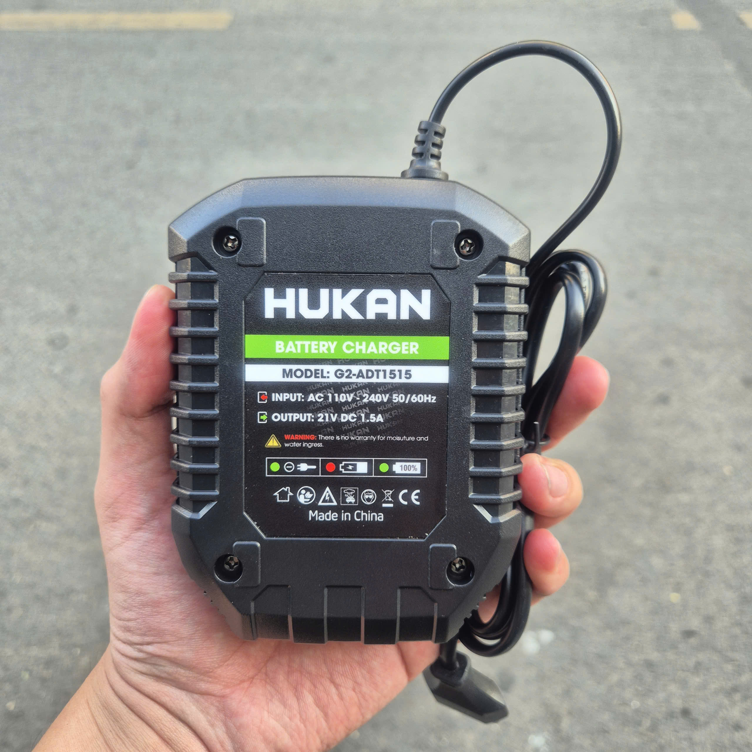Bộ pin 4.0Ah và sạc 1.5Ah (Gen 2) HUKAN CB-FX4000