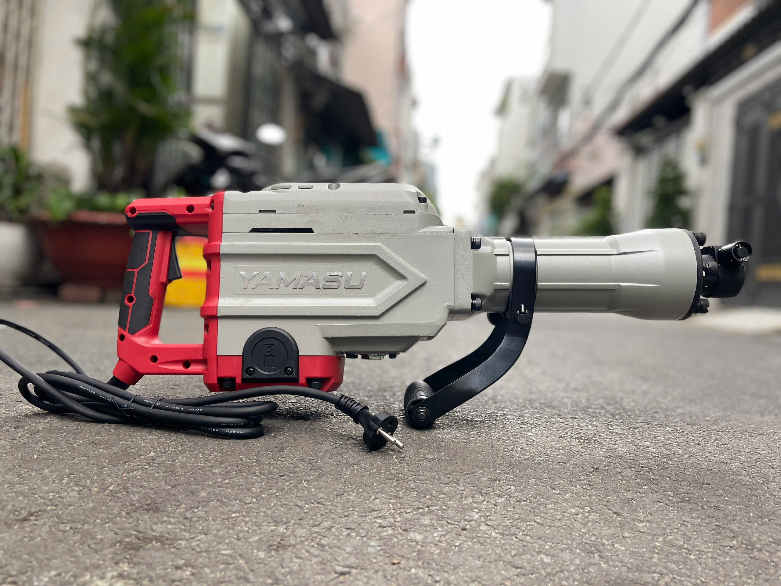Máy đục phá bê tông Yamasu YMS-95A