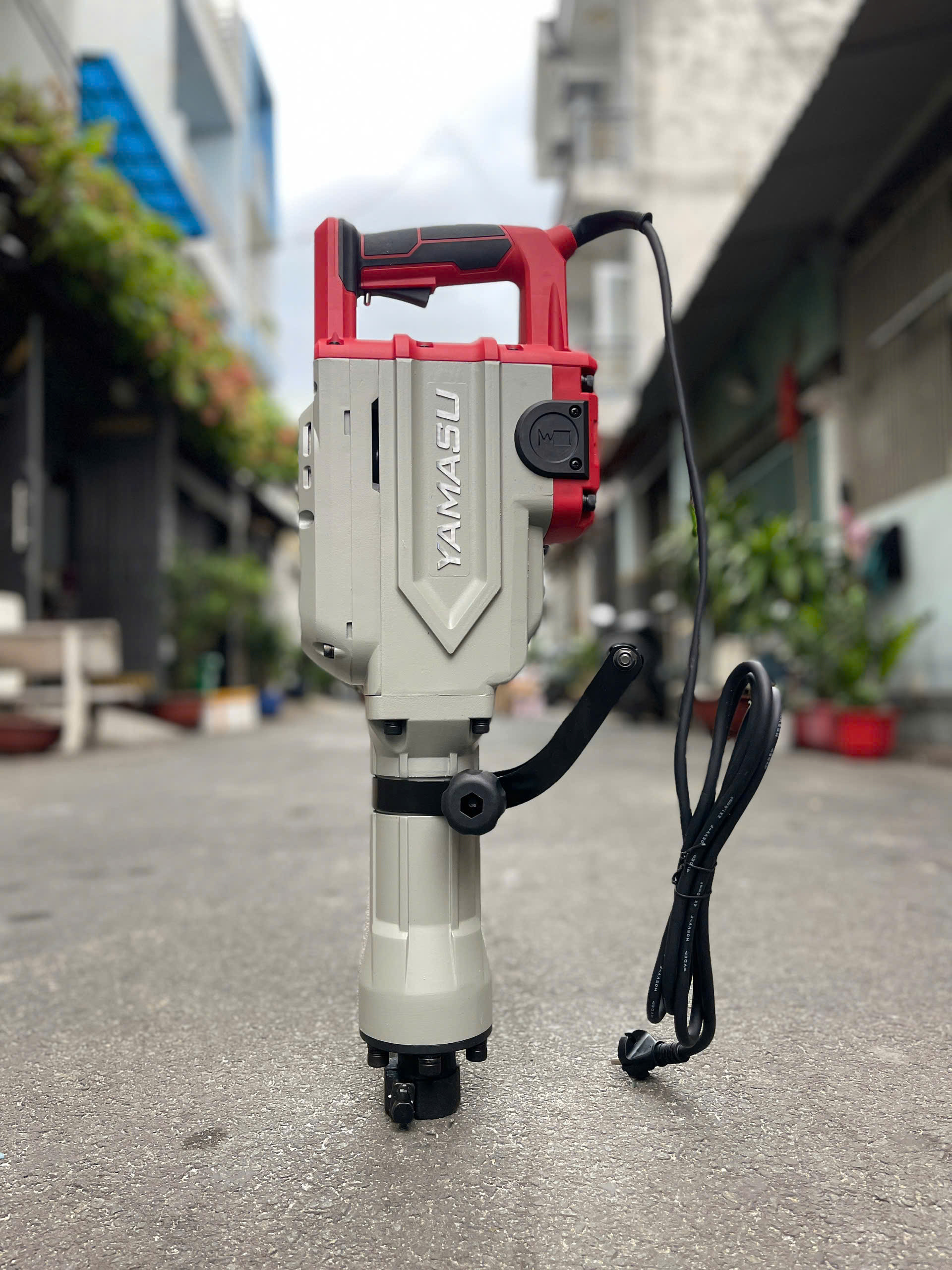 Máy đục phá bê tông Yamasu YMS-95A