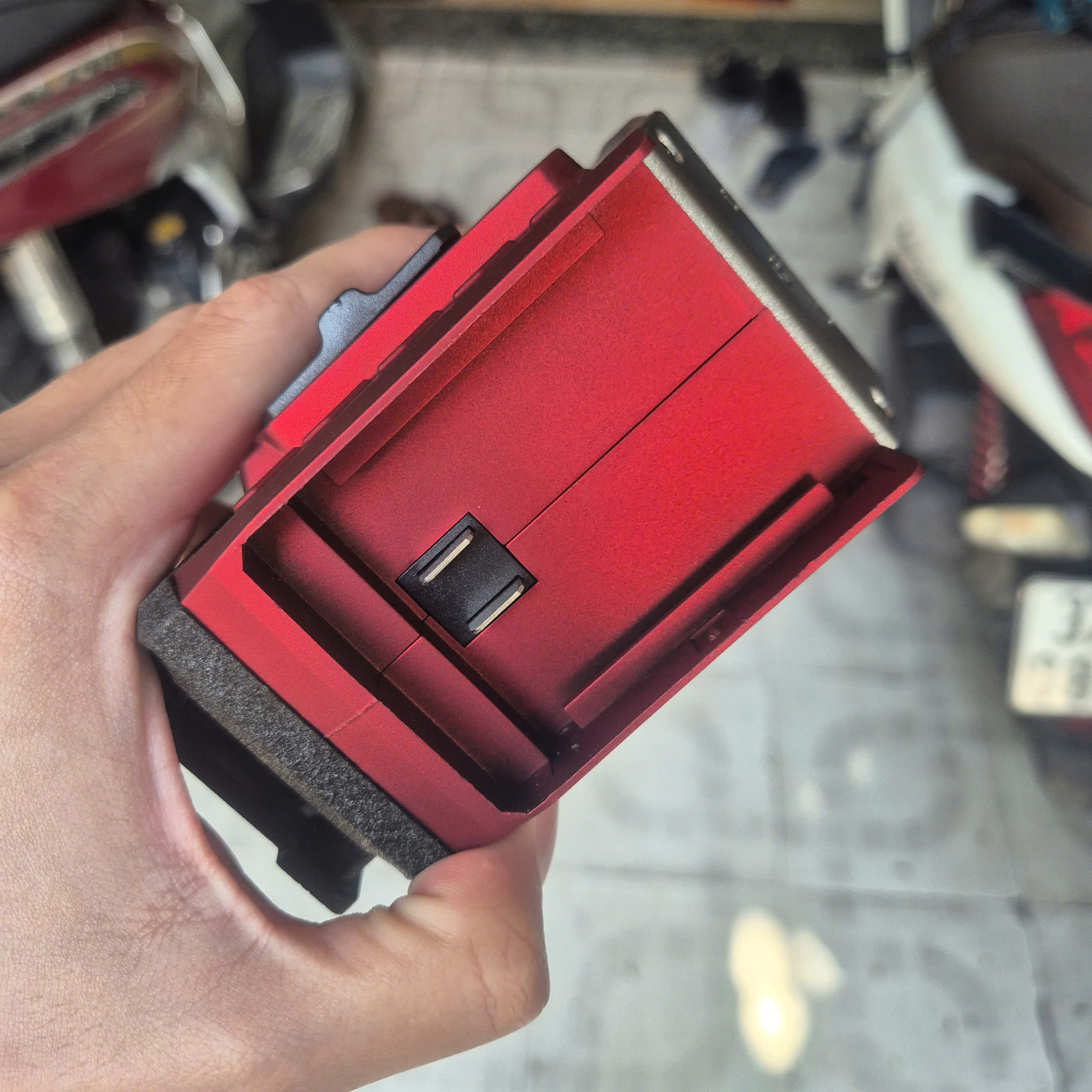 Máy cân bằng laser 12 tia xanh YAMASU YMS-12D
