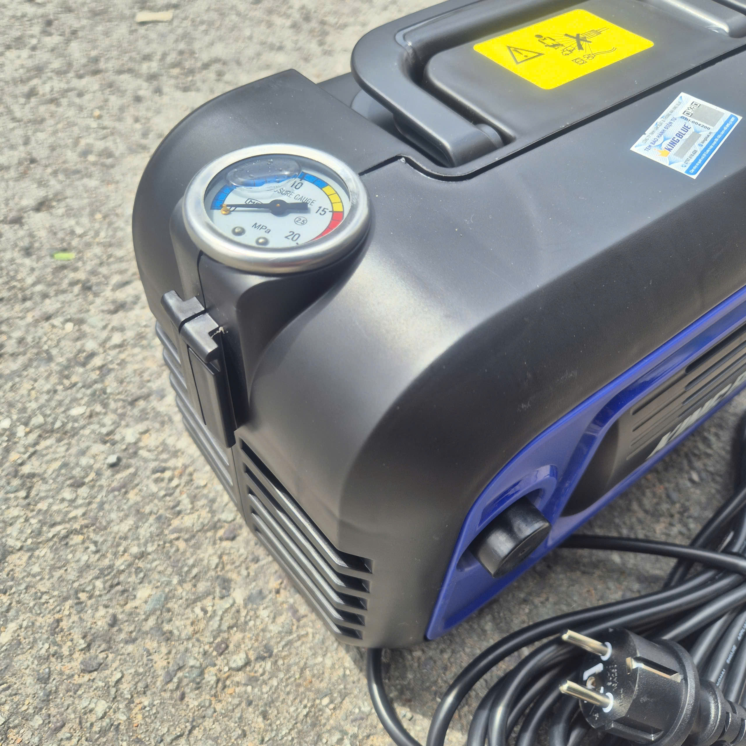 Máy rửa xe cao áp KINGBLUE KBA-I1500 (Công suất 1500W)