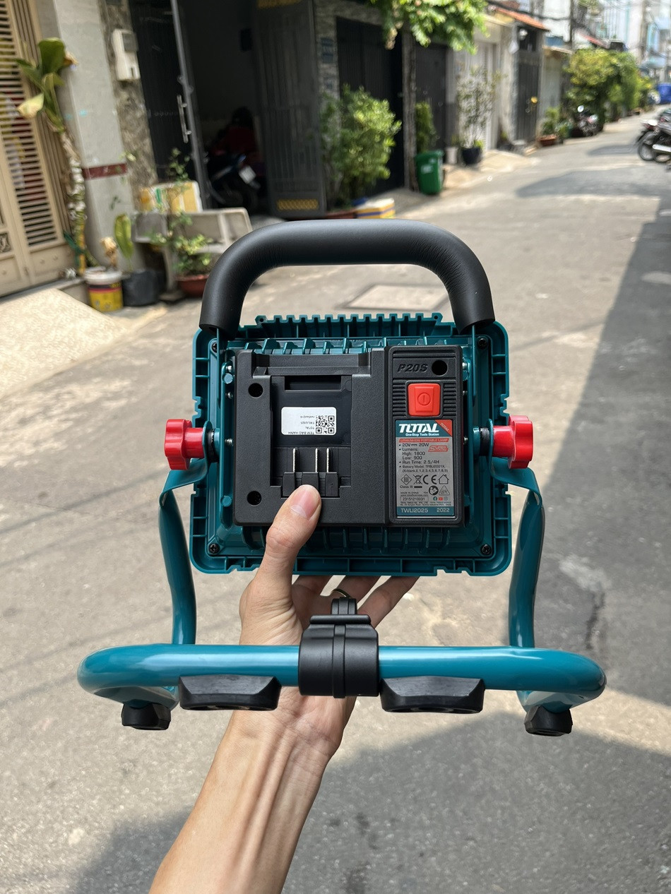 Đèn công trường dùng pin 20V Total TWLI2025 (Chưa Pin & Sạc)