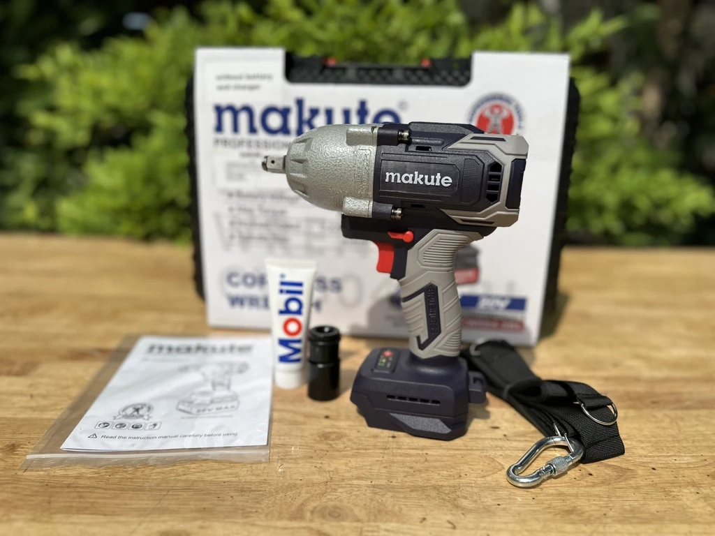 Máy bulong Pin makute CW004 800n/m