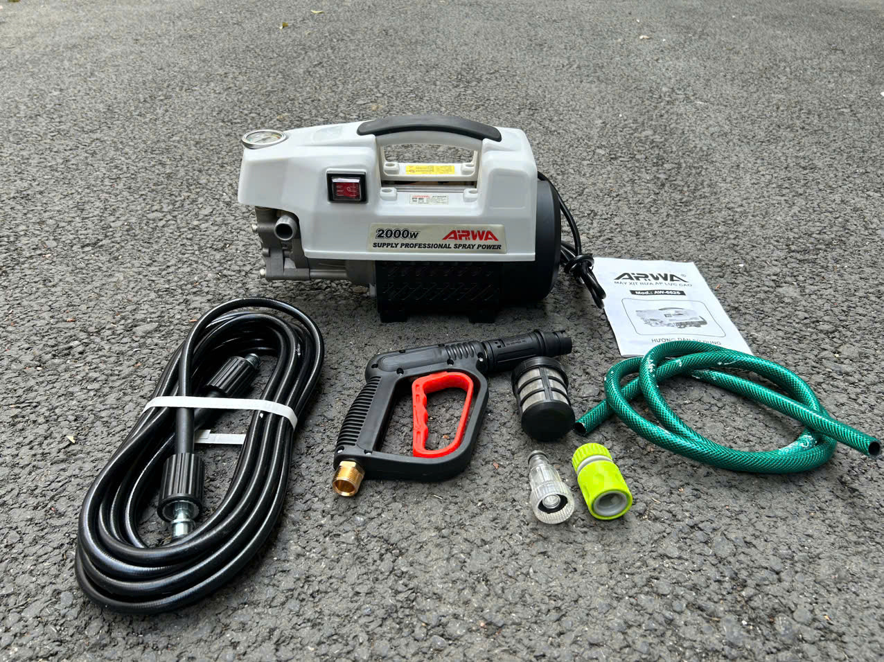 Máy rửa xe 2000W ARWA AW-6625 - Hàng chính hãng