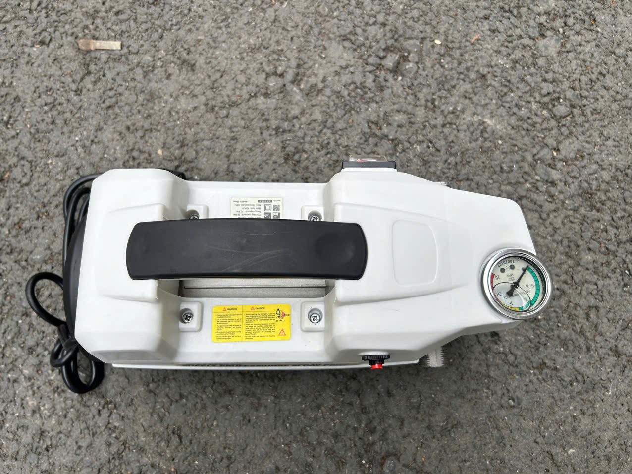 Máy rửa xe 2000W ARWA AW-6625 - Hàng chính hãng