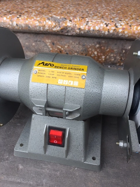 Mài hai đá LEAD L-180 công suất 180W