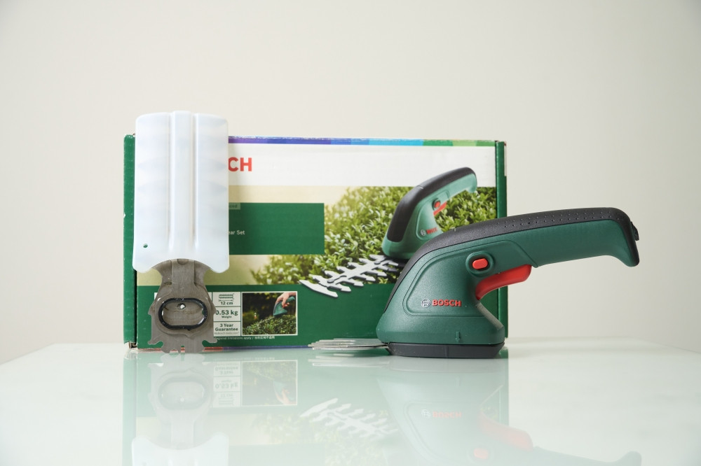 Máy cắt cỏ, tỉa hàng rào dùng pin Bosch Easy shear (0600833341)