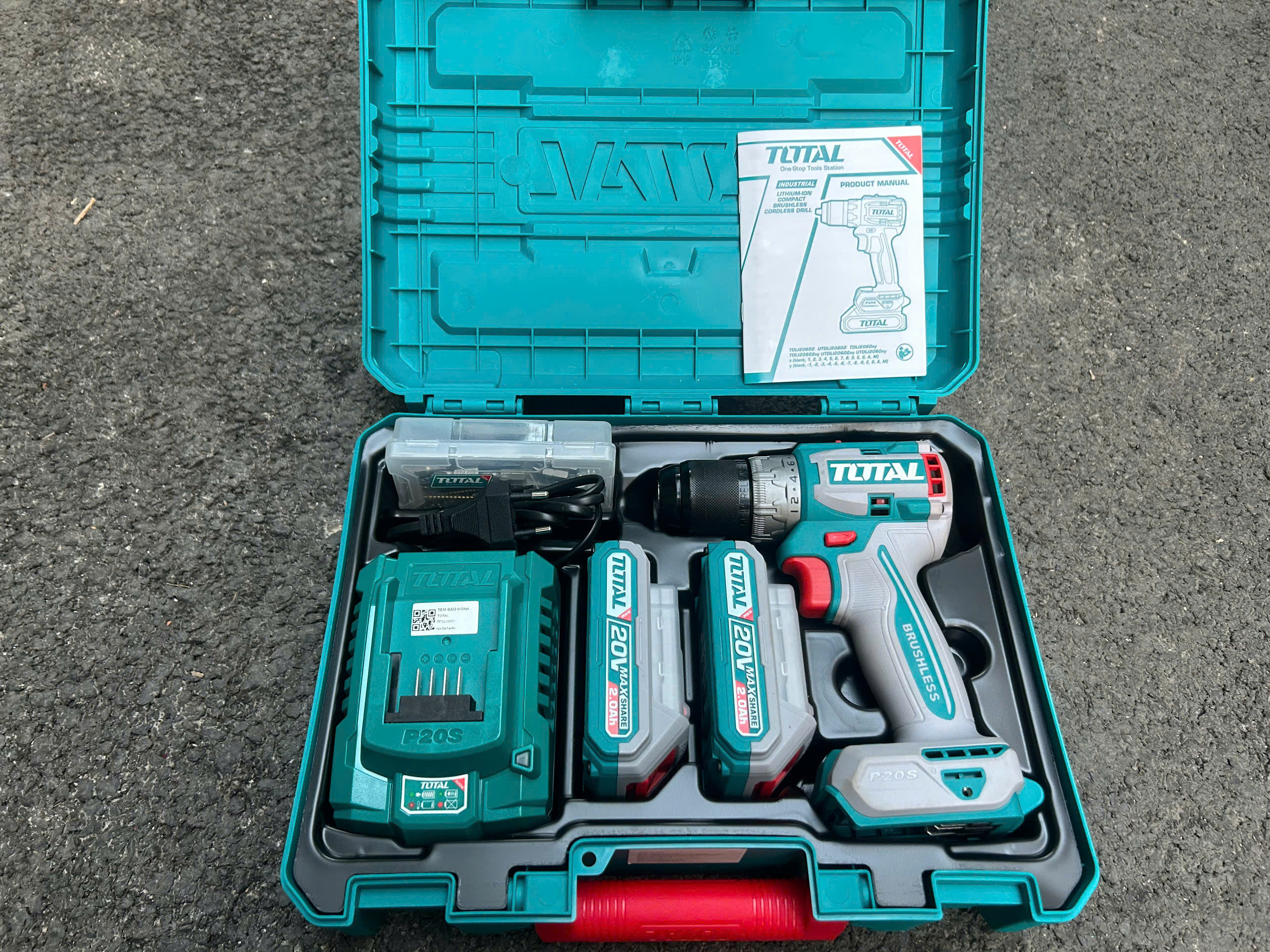 Máy Khoan Không Chổi Than Dùng Pin Lithium-ion 20V Total TDLI20602