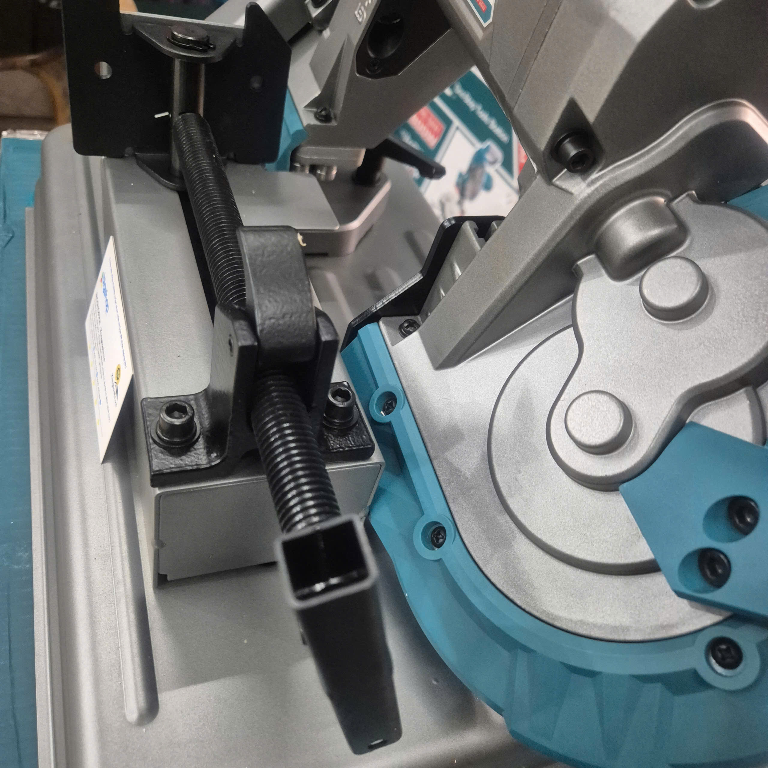 Máy cưa vòng dùng pin 20V TOTAL TBSLI20127 (127mm) - Thân máy